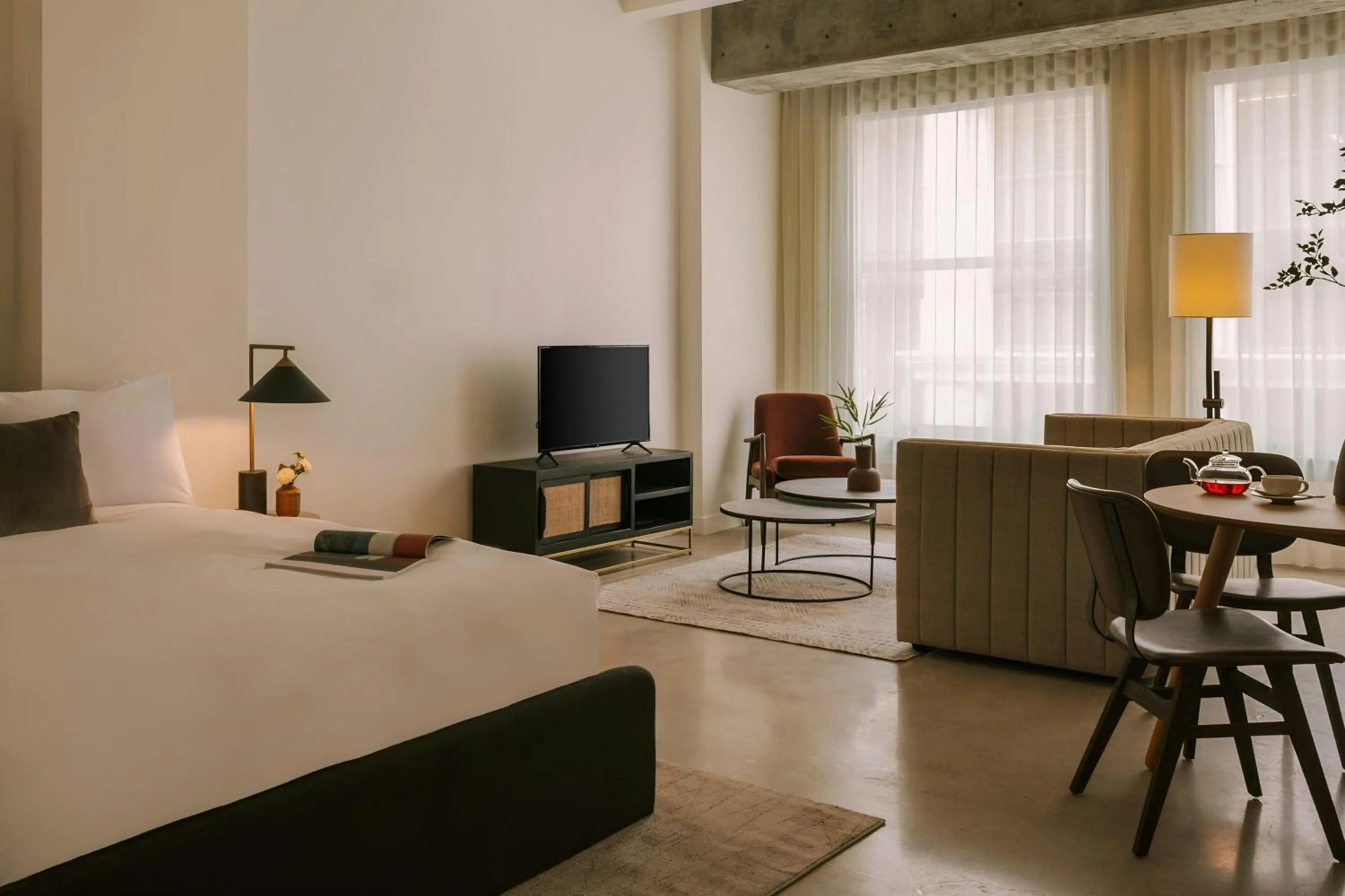 Bedroom, Bed in Sonder by Marriott Bonvoy The Craftsman Apartments Downtown LA