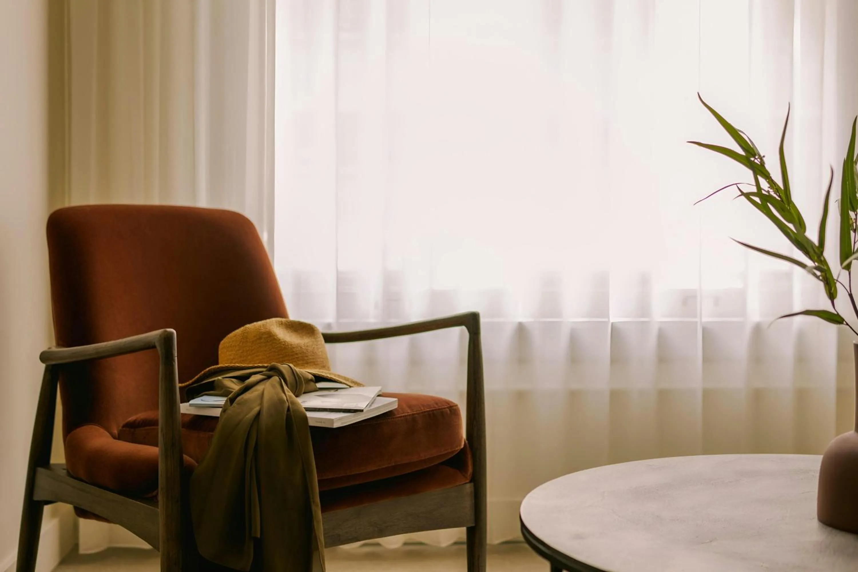 Living room in Sonder by Marriott Bonvoy The Craftsman Apartments Downtown LA