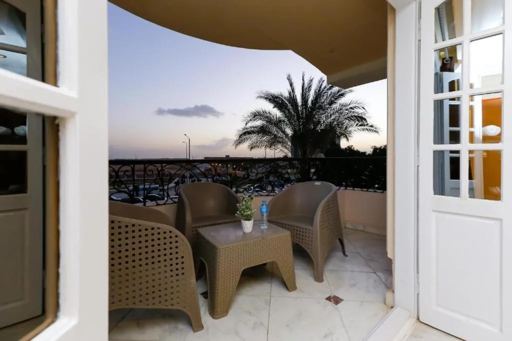 Turquoise Pyramids palace