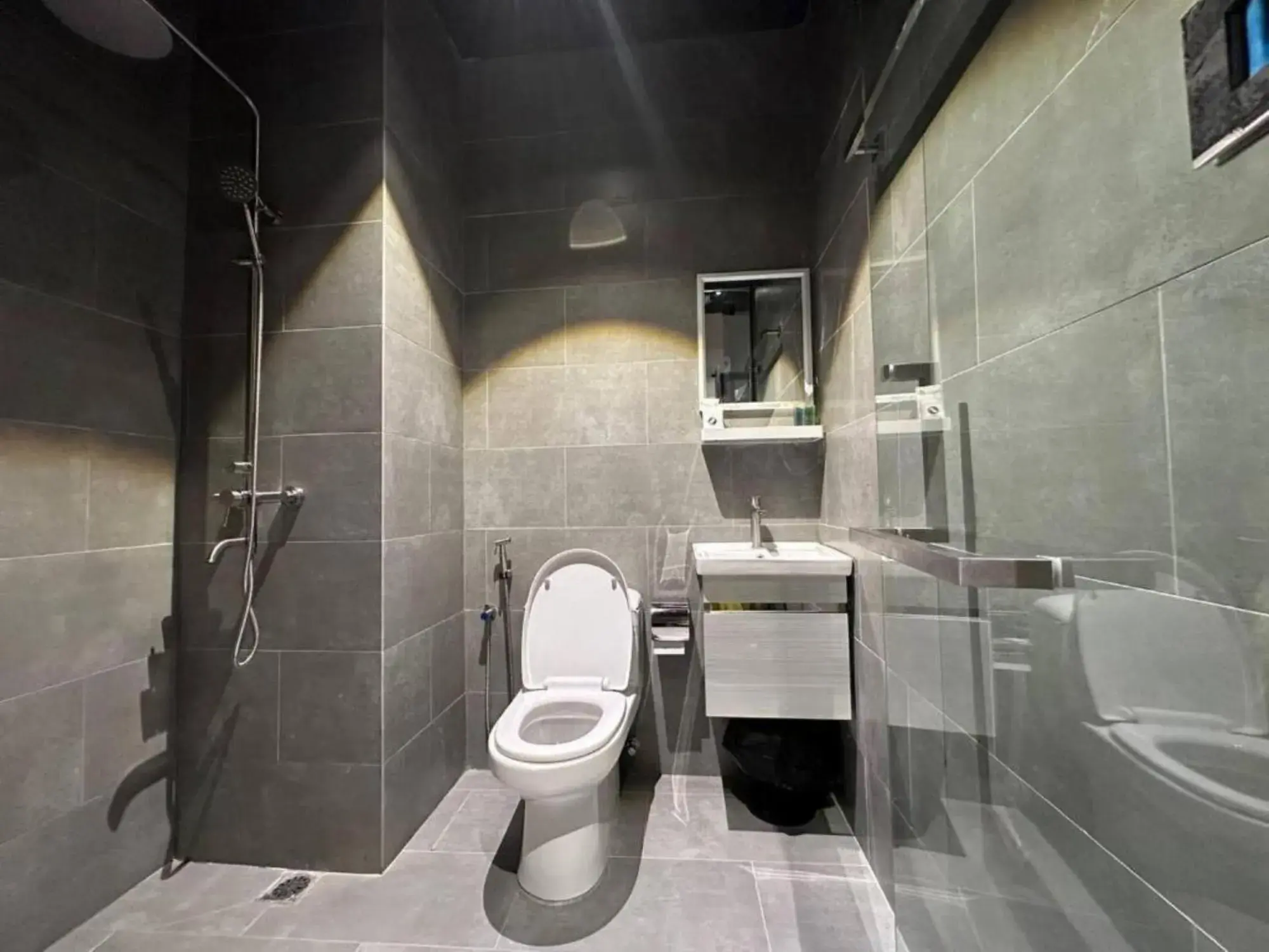 Shower in iBilik Hotel - KLIA 1 KLIA 2, Sepang Shower in iBilik Hotel - KLIA 1 KLIA 2, Sepang