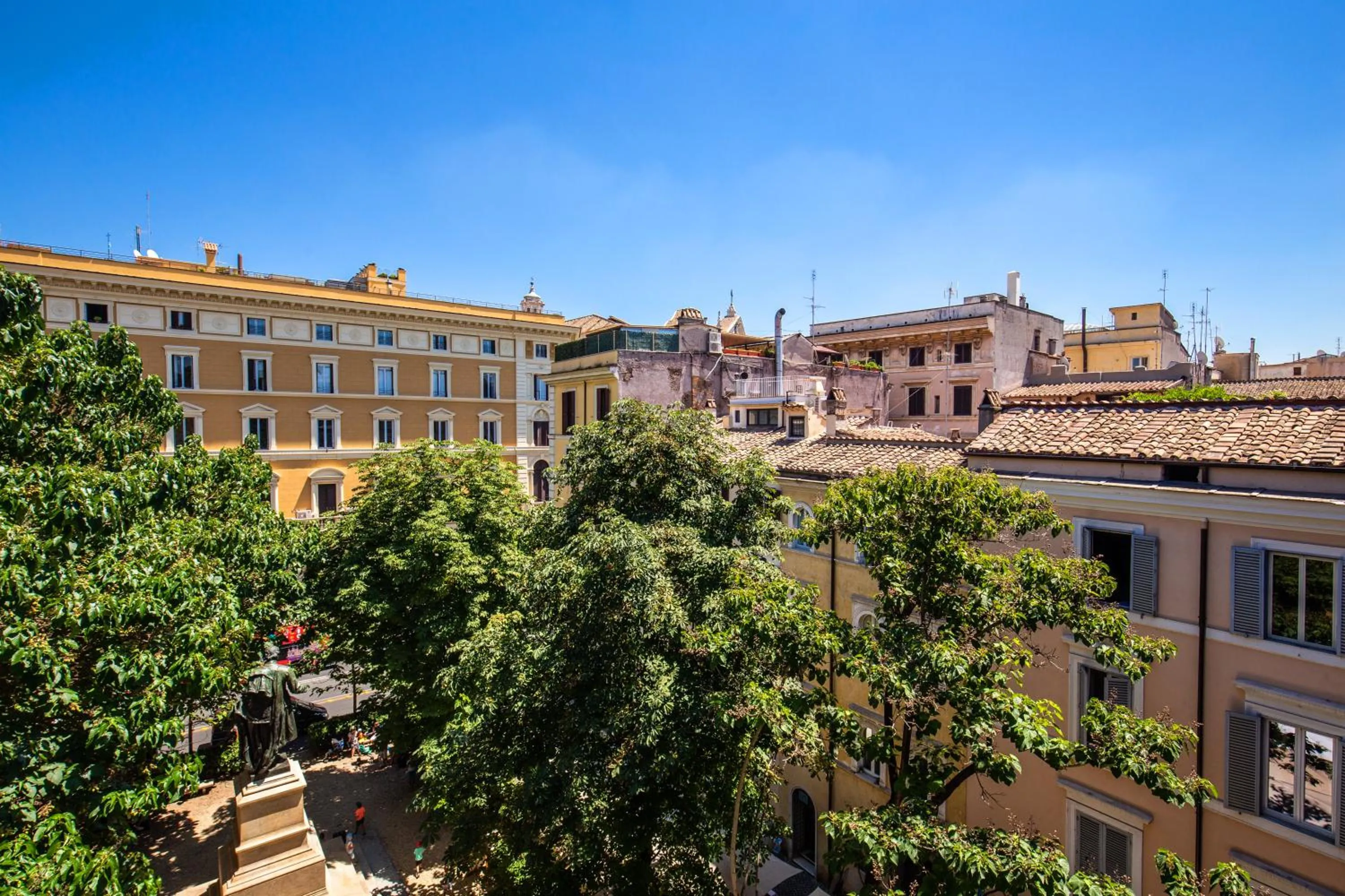 City view in YourSuiteRome