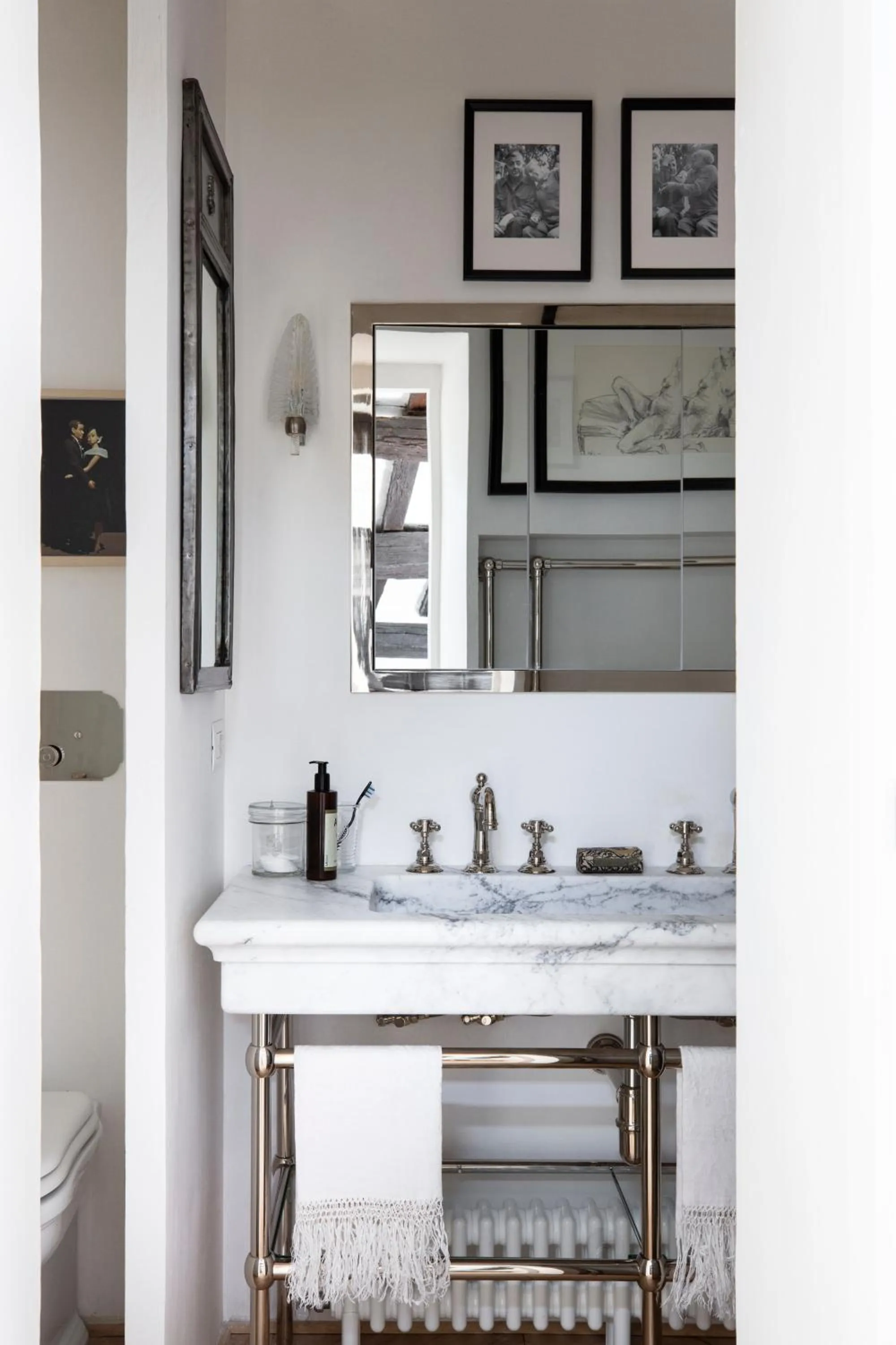 Bathroom in YourSuiteRome