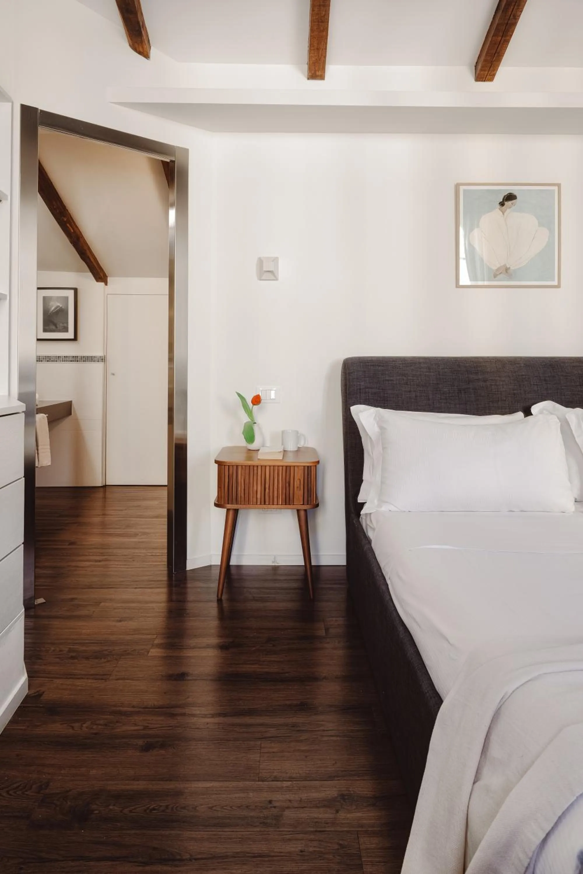 Bed in YourSuiteRome