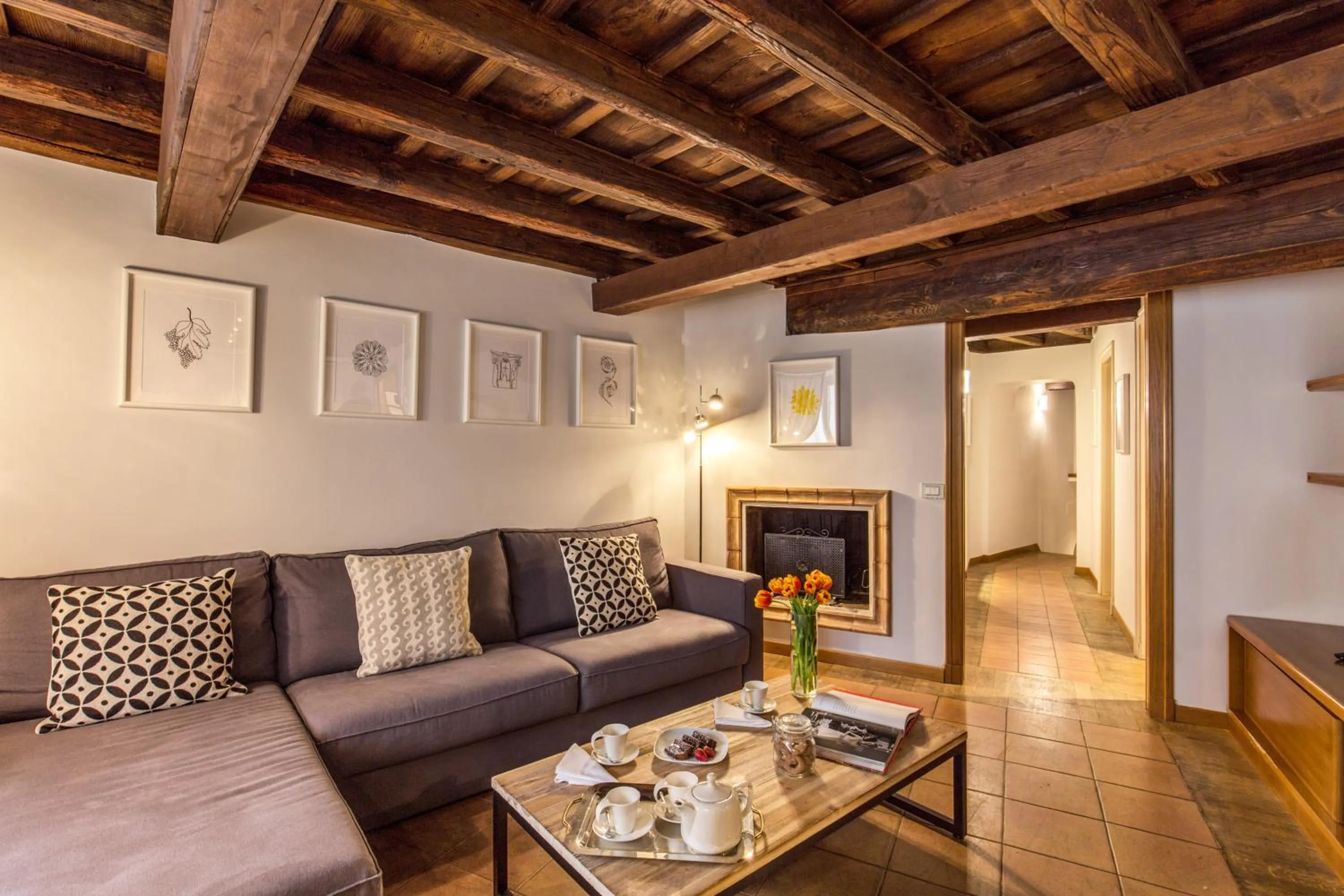 Living room in YourSuiteRome