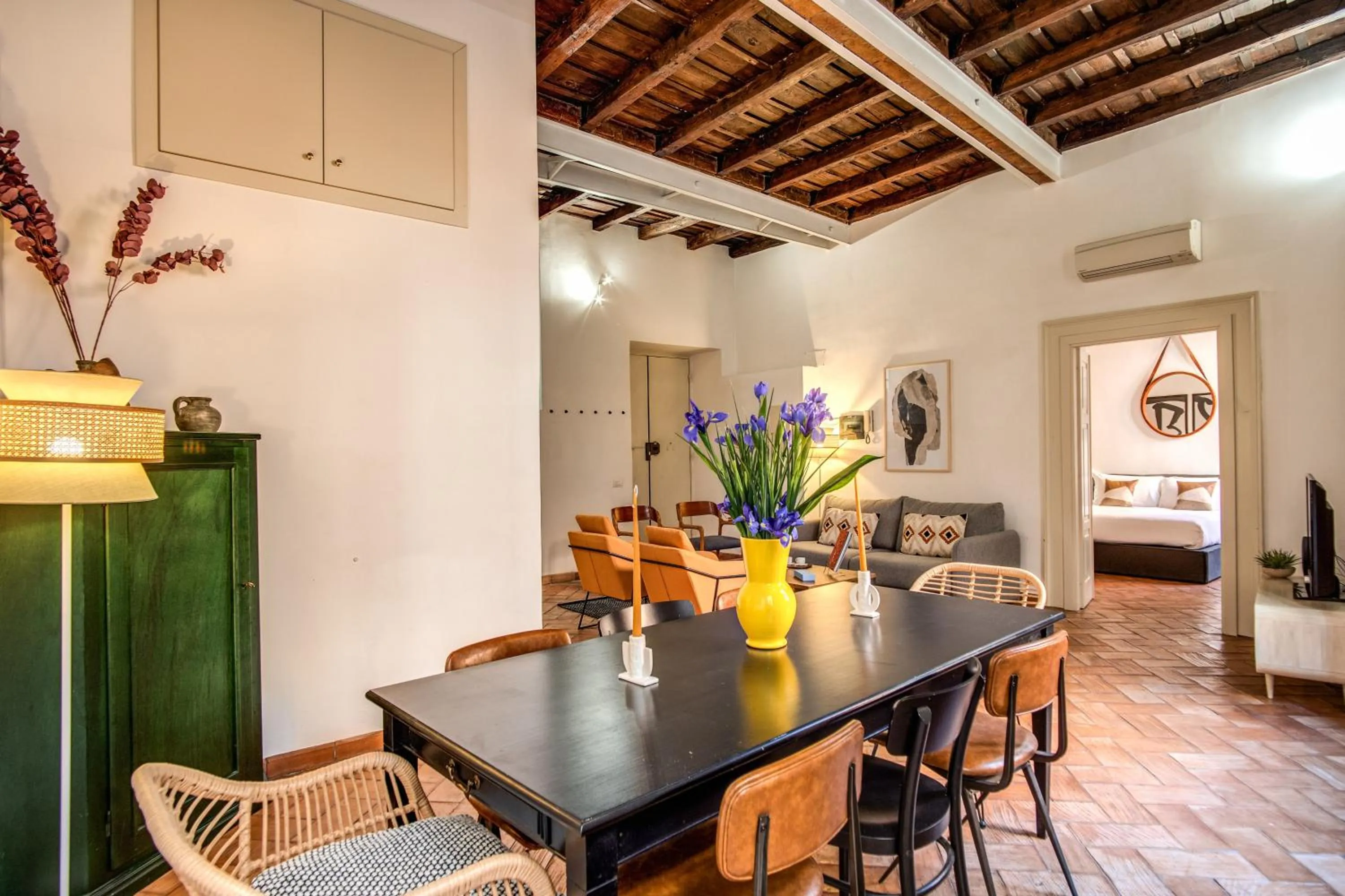 Living room in YourSuiteRome