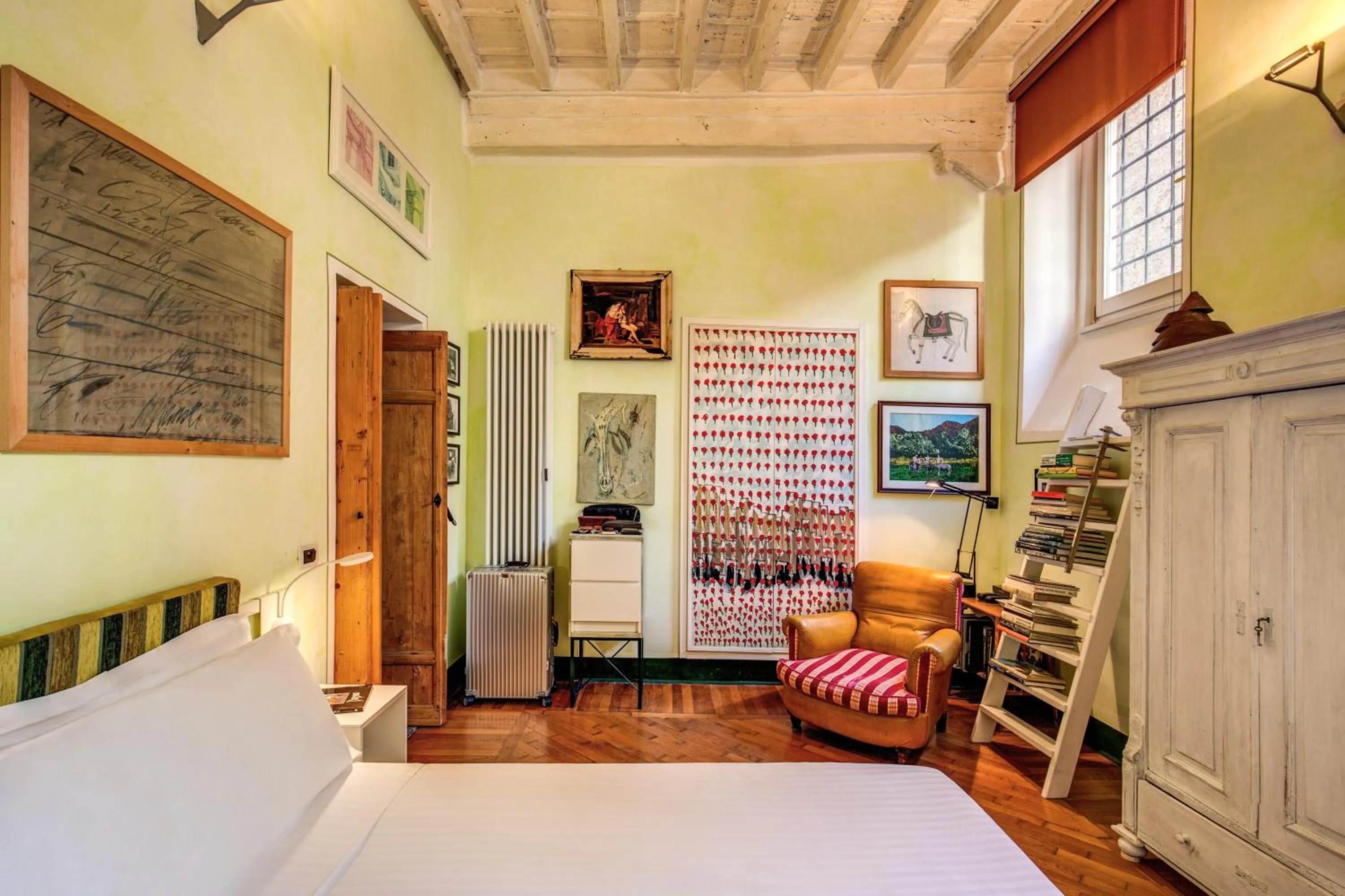 Bedroom, Bed in YourSuiteRome