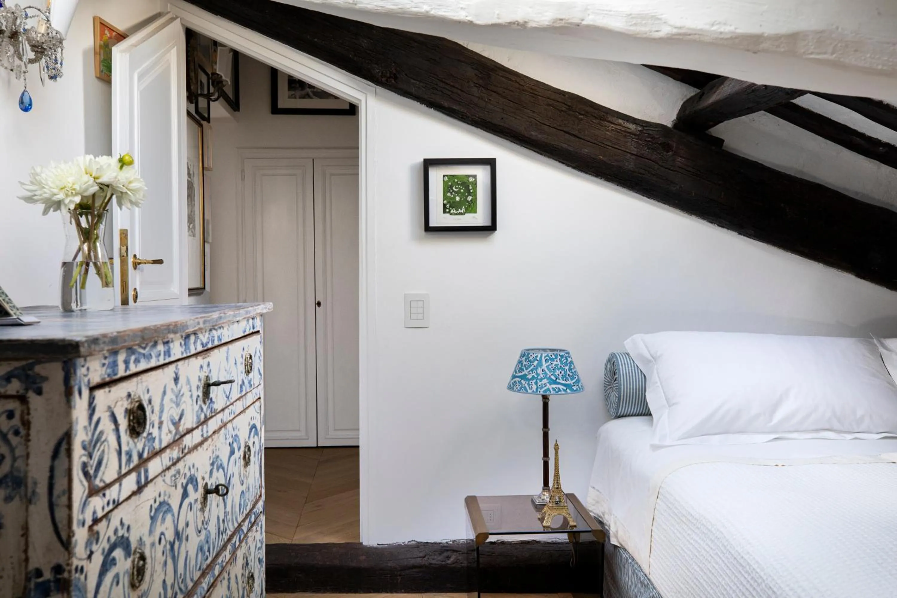 Bedroom, Bed in YourSuiteRome