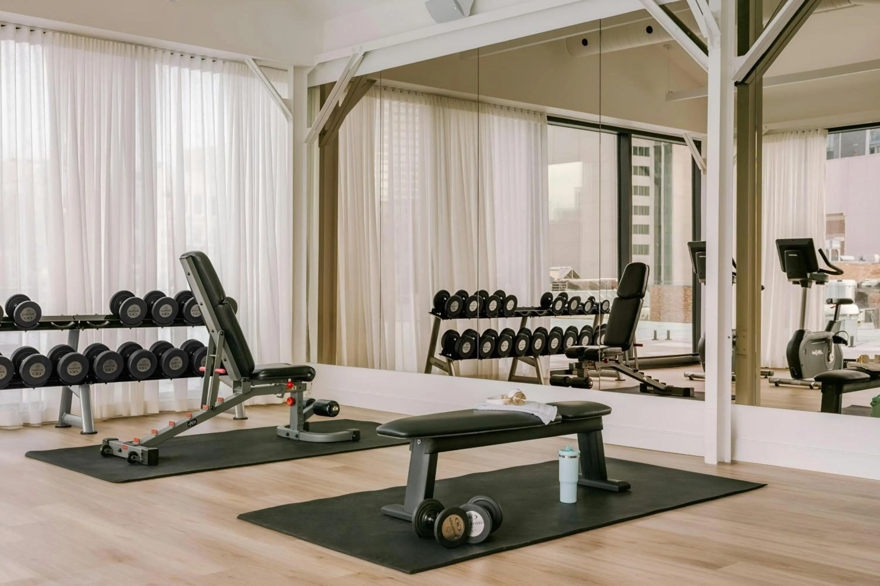 Fitness centre/facilities in Sonder by Marriott Bonvoy Apollon Apartments Old Montreal
