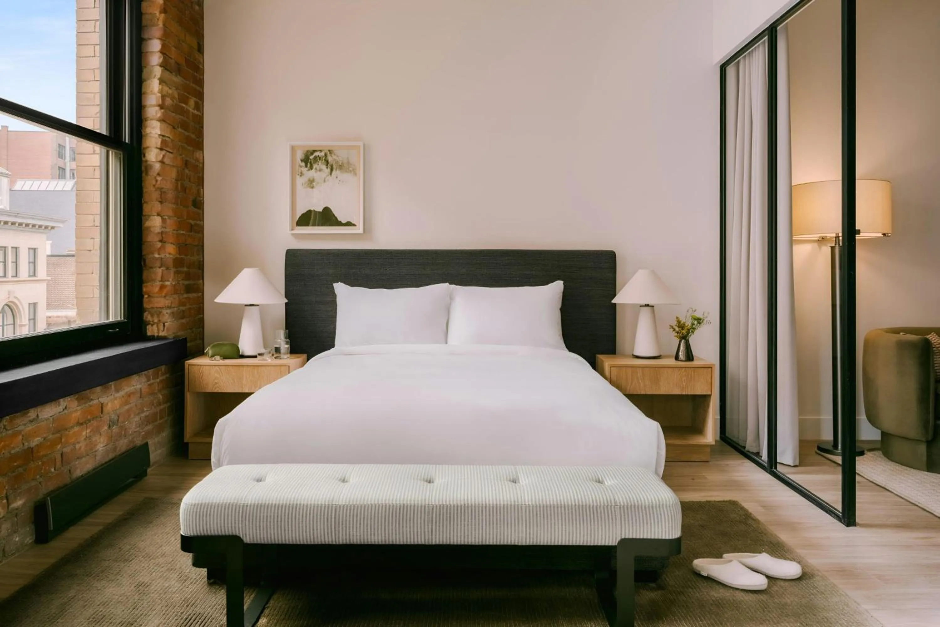 Bedroom, Bed in Sonder by Marriott Bonvoy Apollon Apartments Old Montreal