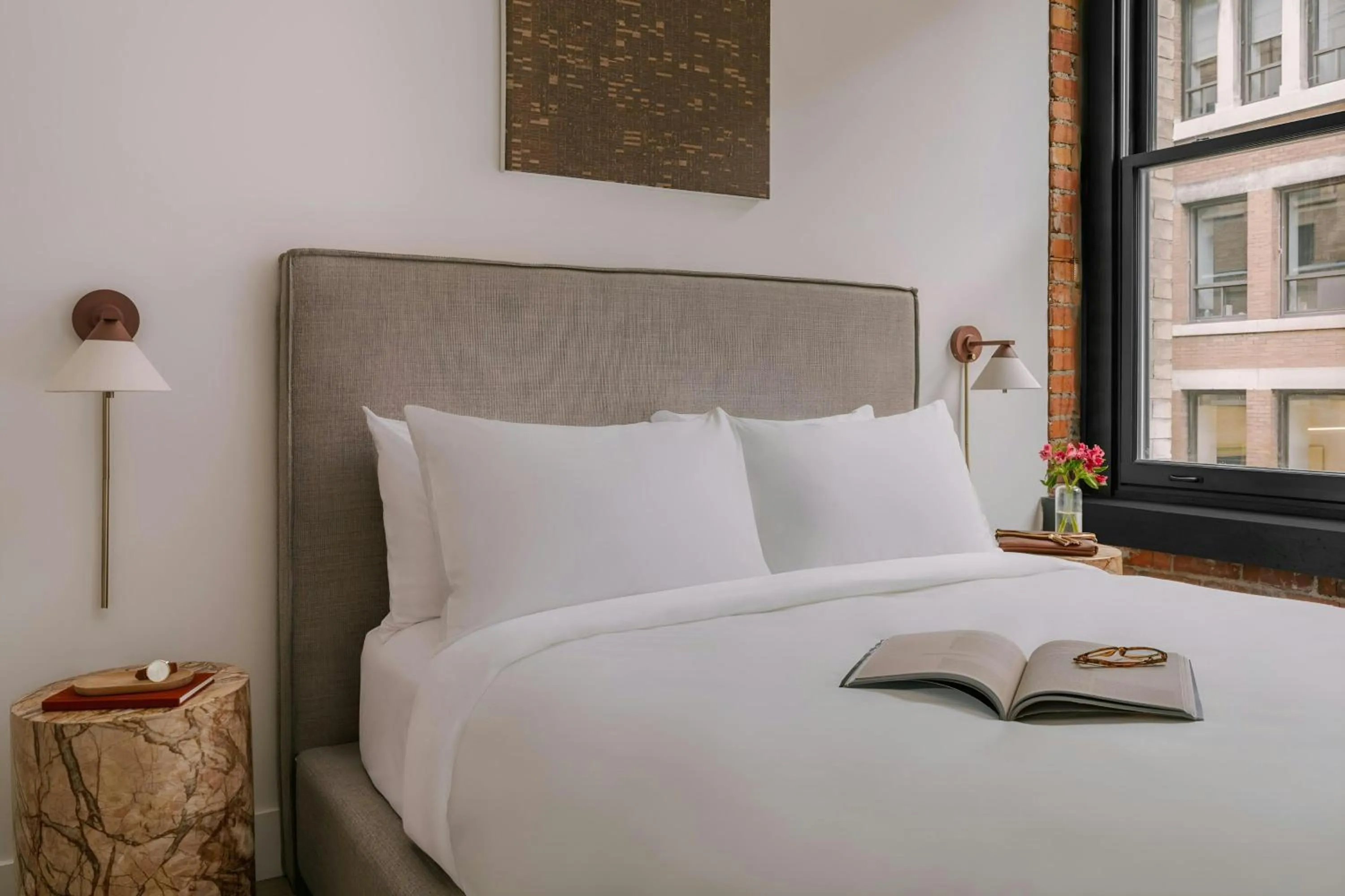 Bathroom, Bed in Sonder by Marriott Bonvoy Apollon Apartments Old Montreal