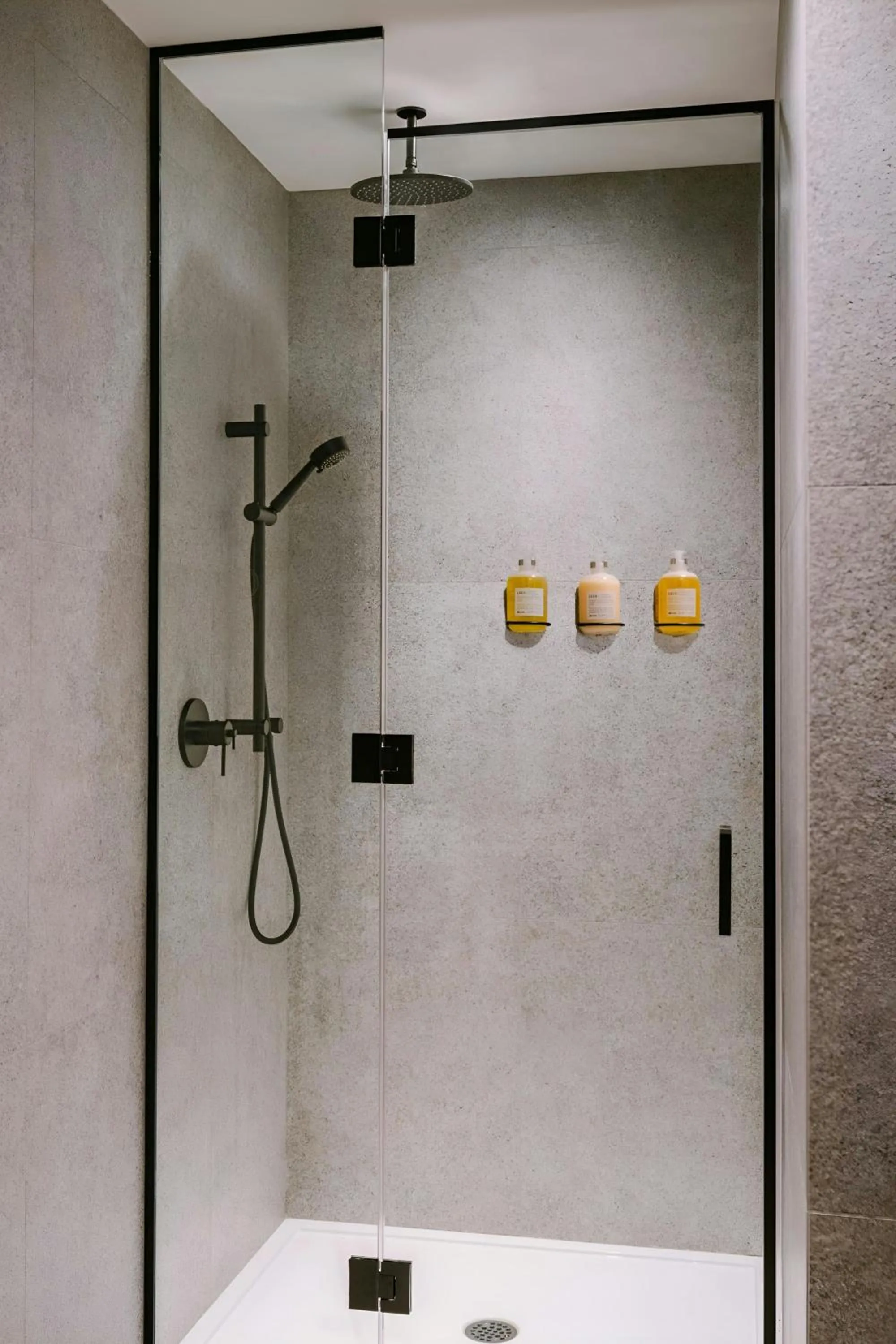 Bathroom in Sonder by Marriott Bonvoy Apollon Apartments Old Montreal