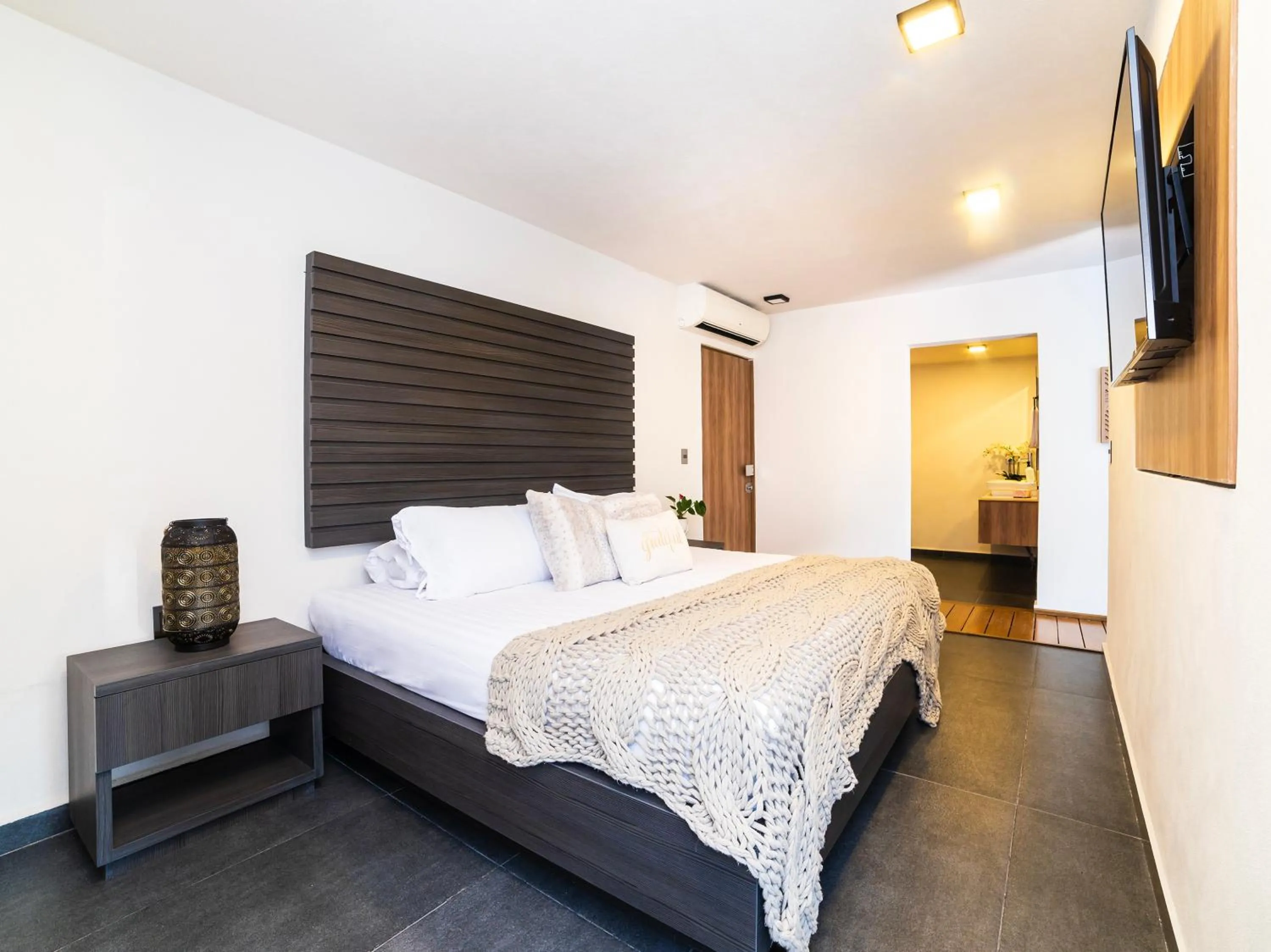 Bedroom, Bed in Edificio Piso 56