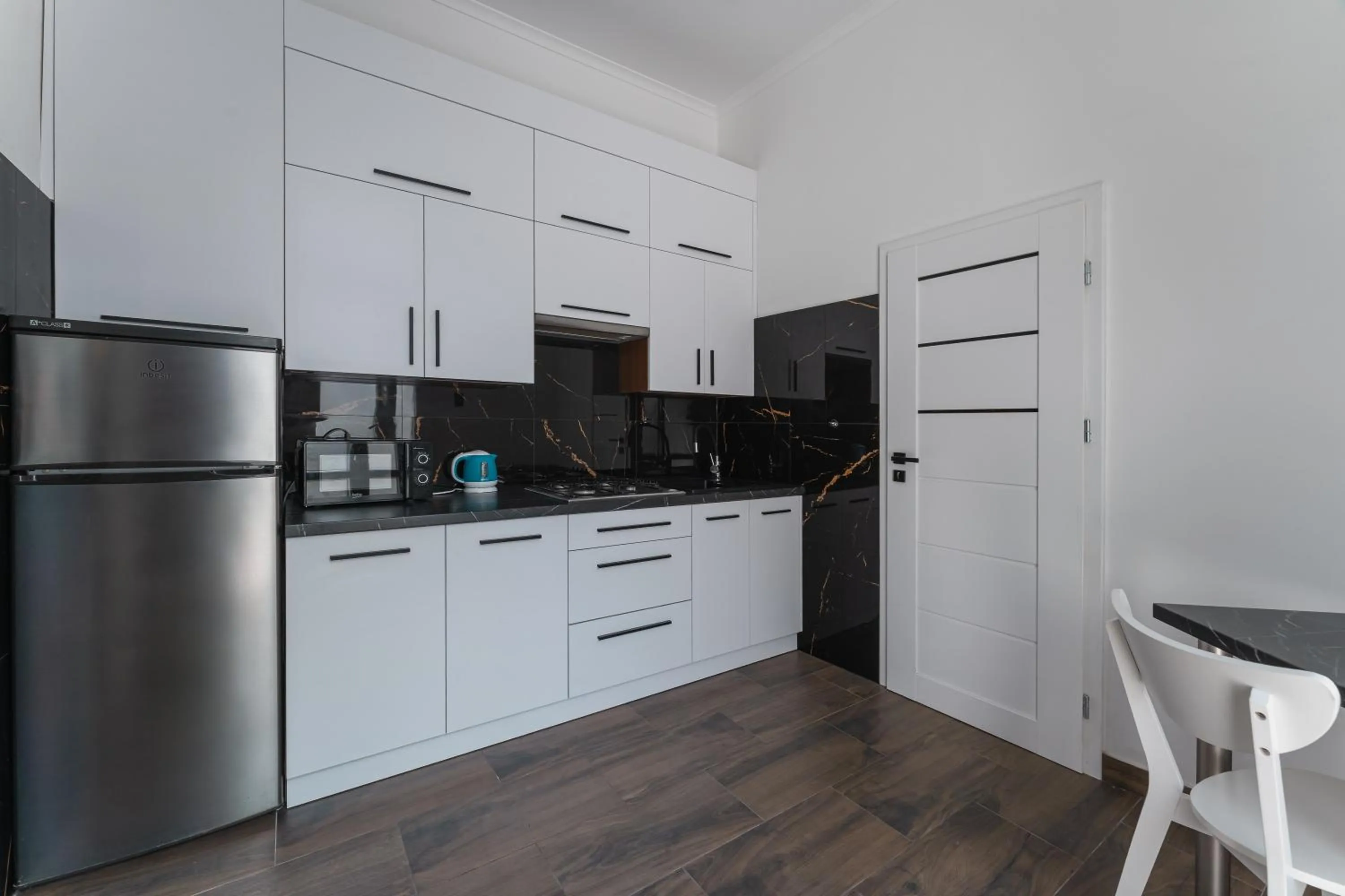 Coffee/tea facilities in Queen Apartments