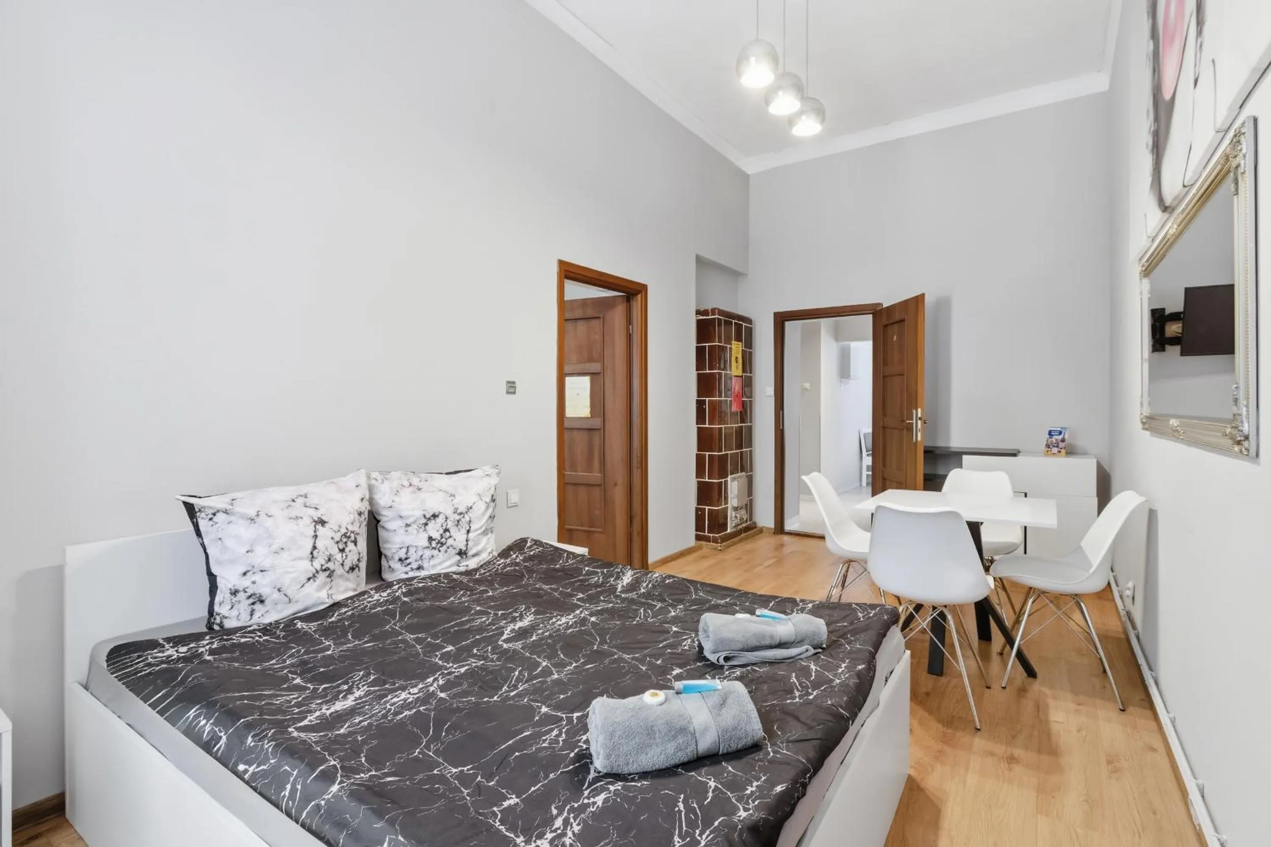 Bed in Queen Apartments