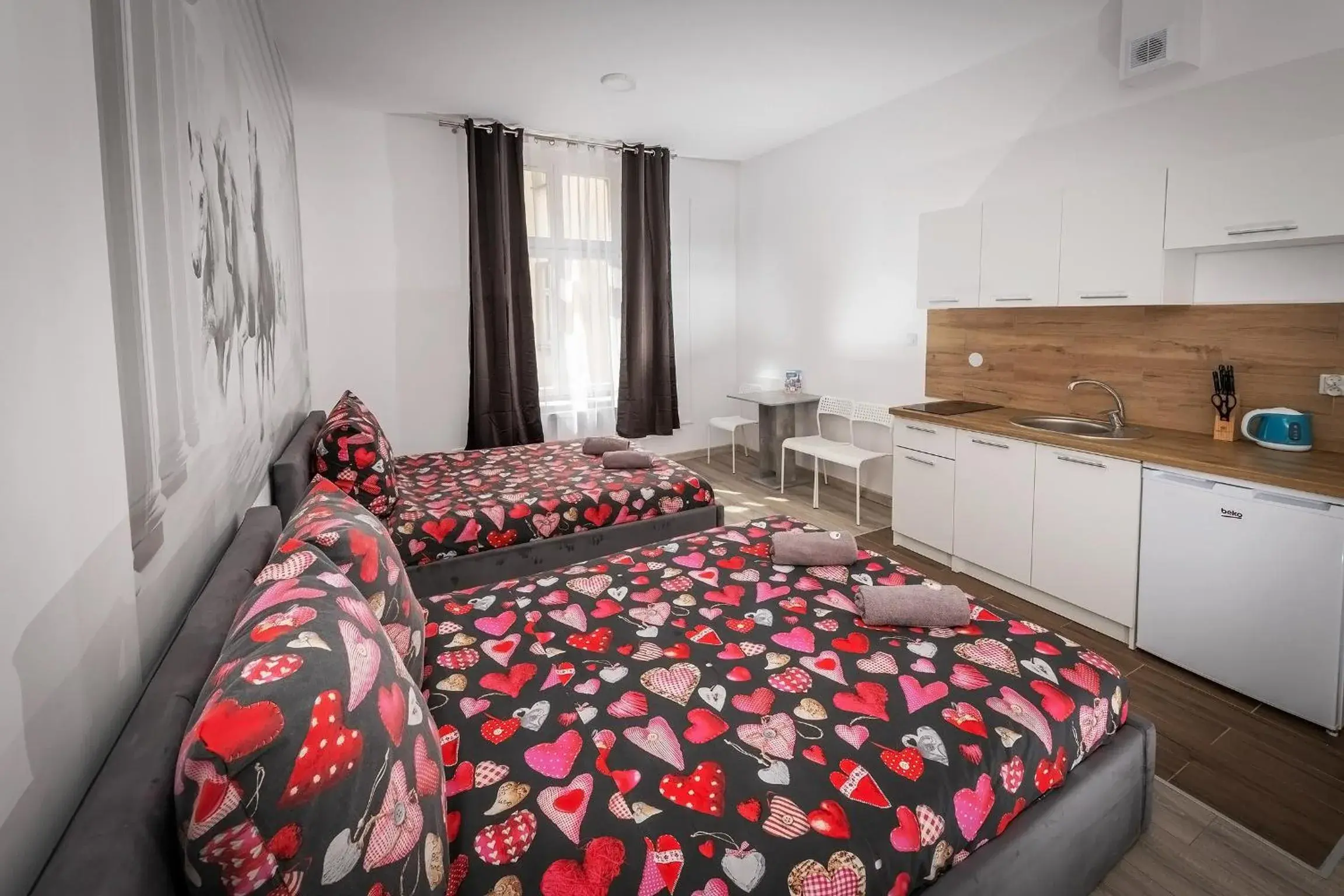 Bed in Queen Apartments Bed in Queen Apartments