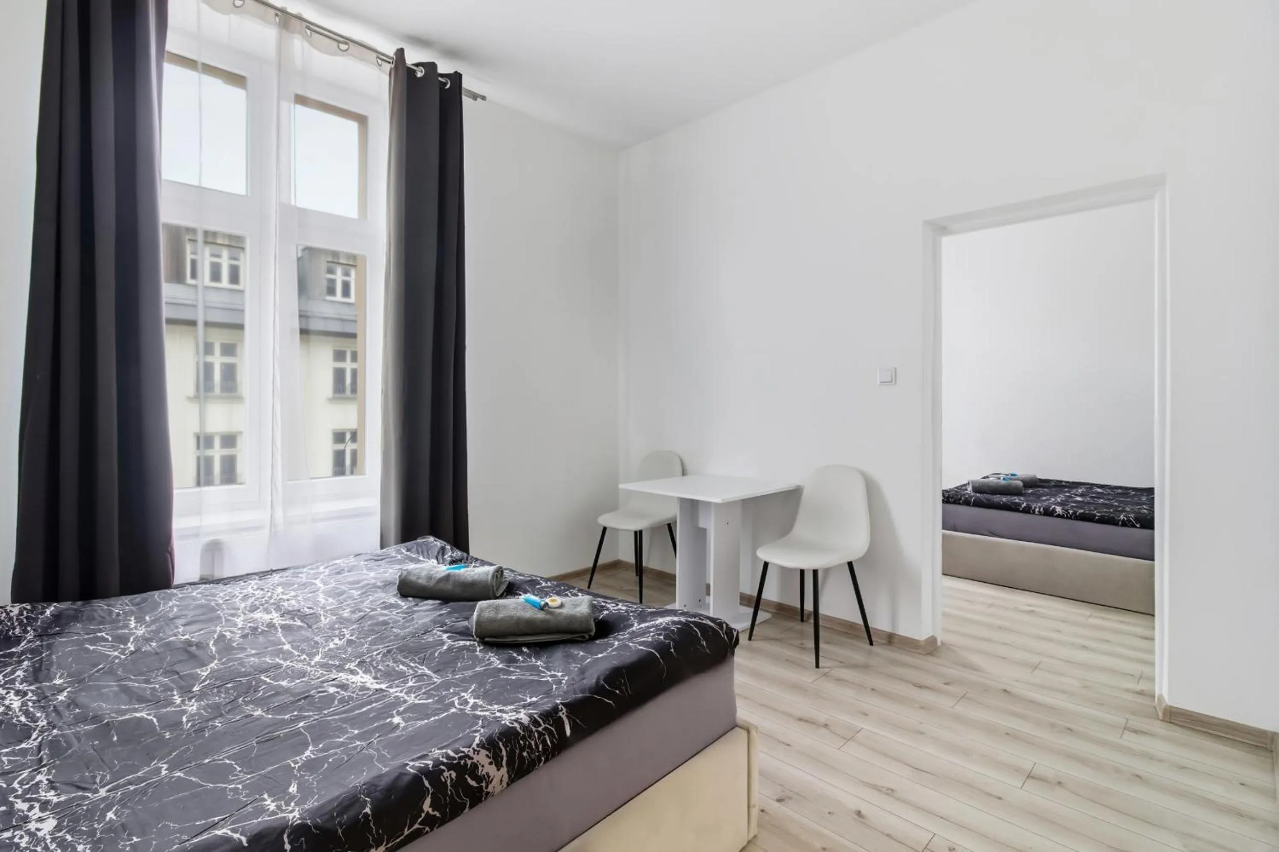 View (from property/room), Bed in Queen Apartments