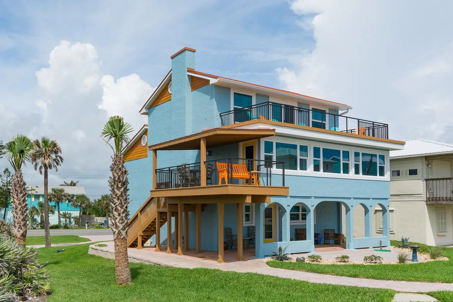 Beachfront Dream Home 4 bedroom 3 bath. 6060S