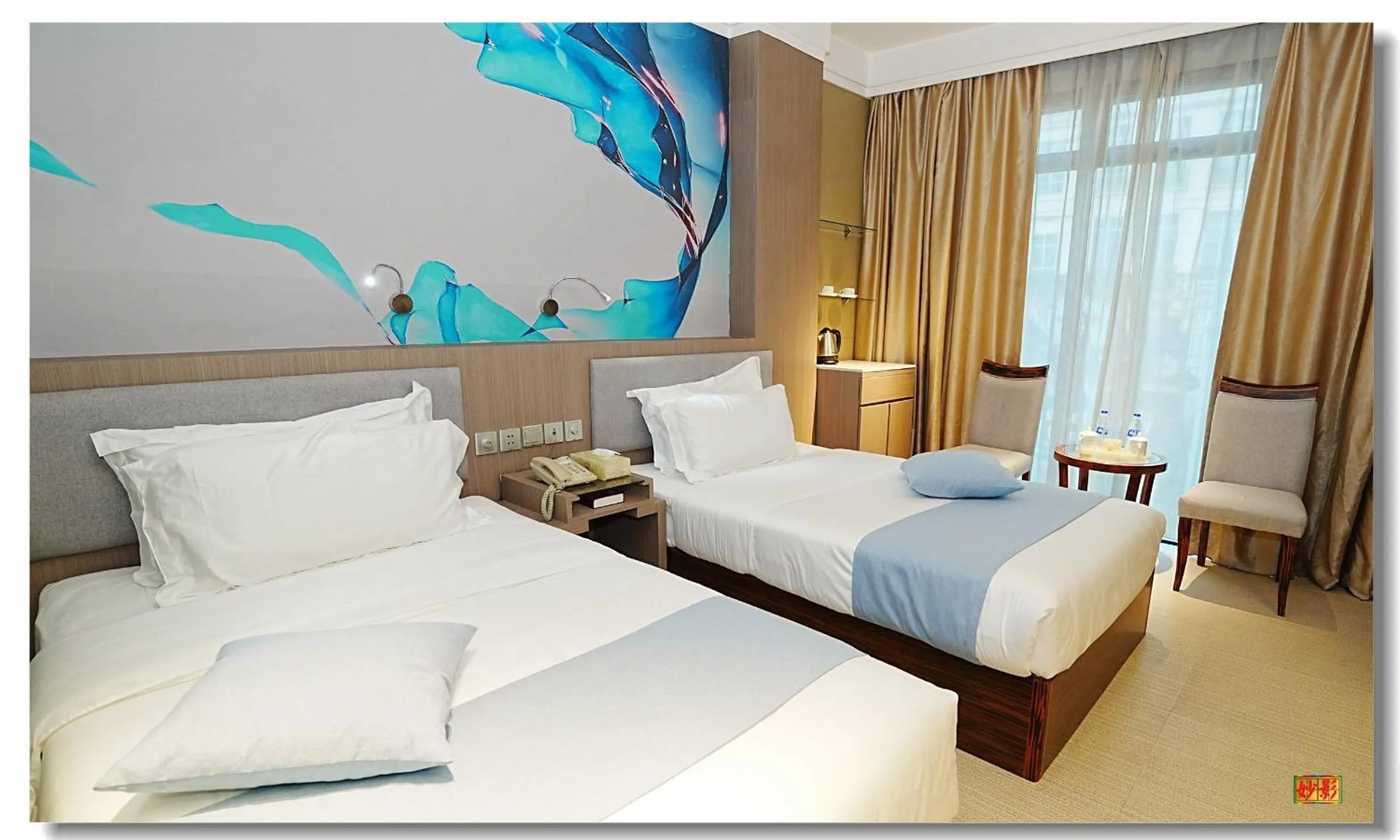 Bed in pristinehotel