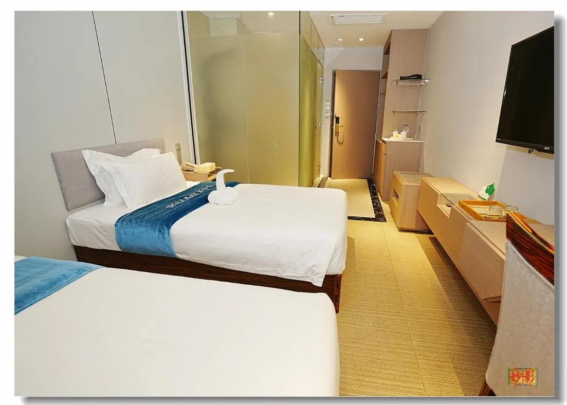 Bed in pristinehotel