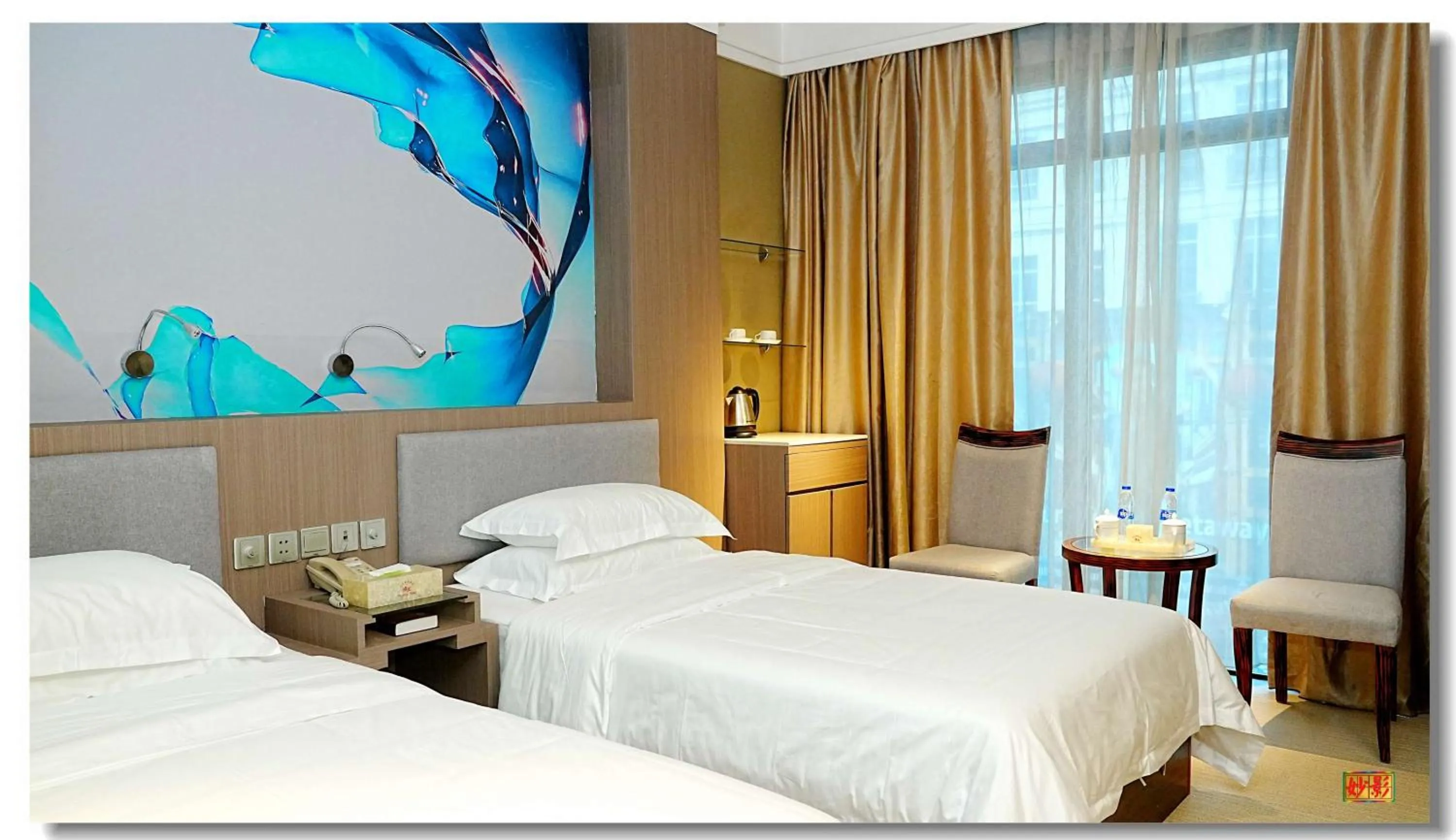 Bed in pristinehotel