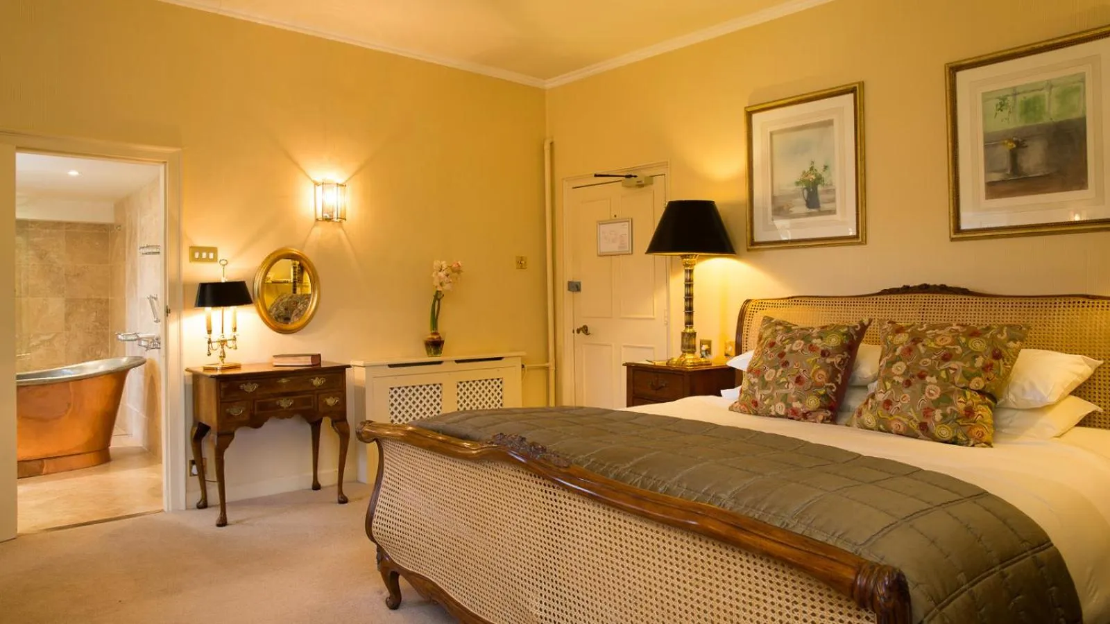 Bed in Priory Wareham