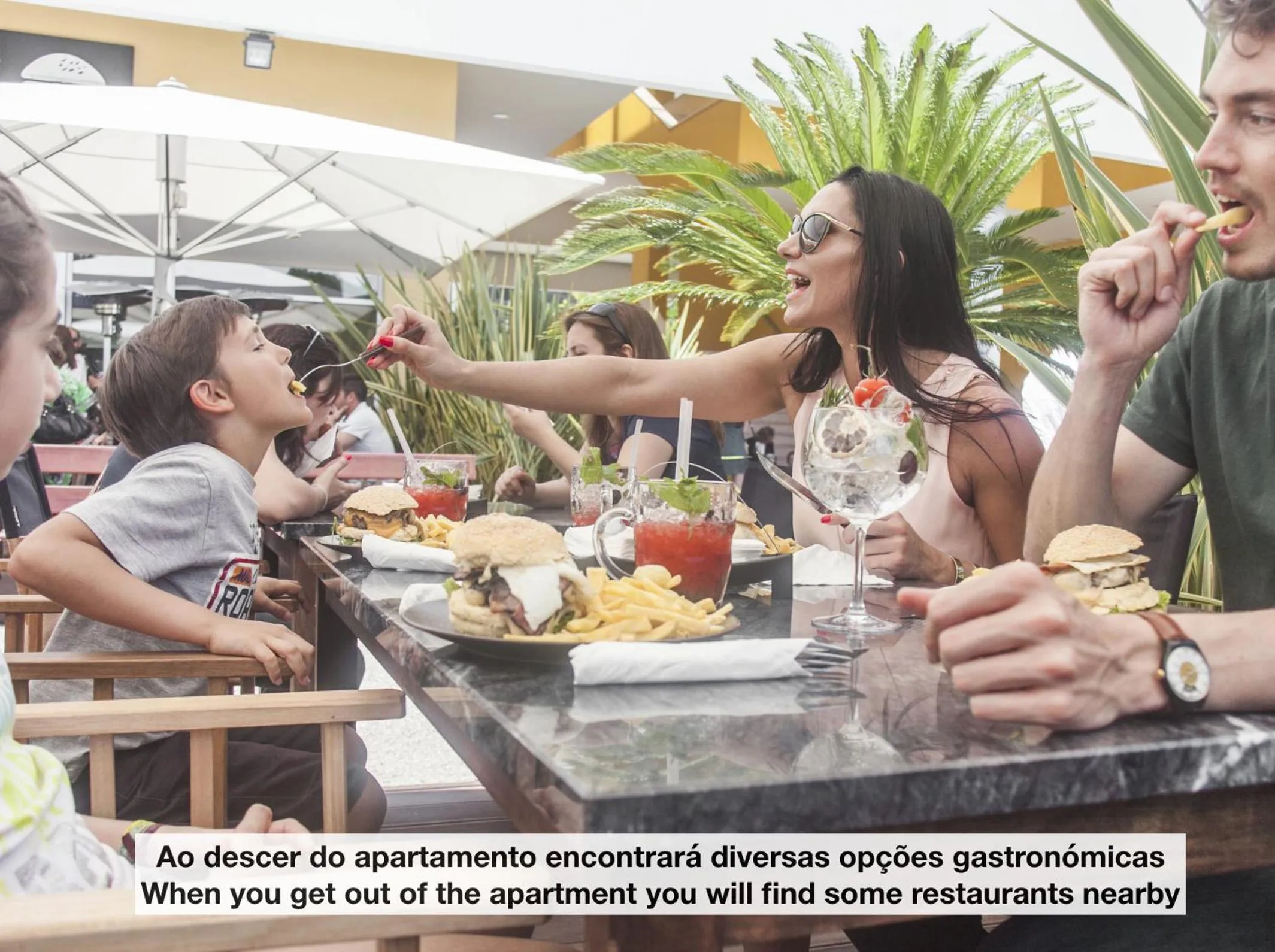 Restaurant/places to eat in Oriente 25 Apartments by APT IIN - Parque das Nações