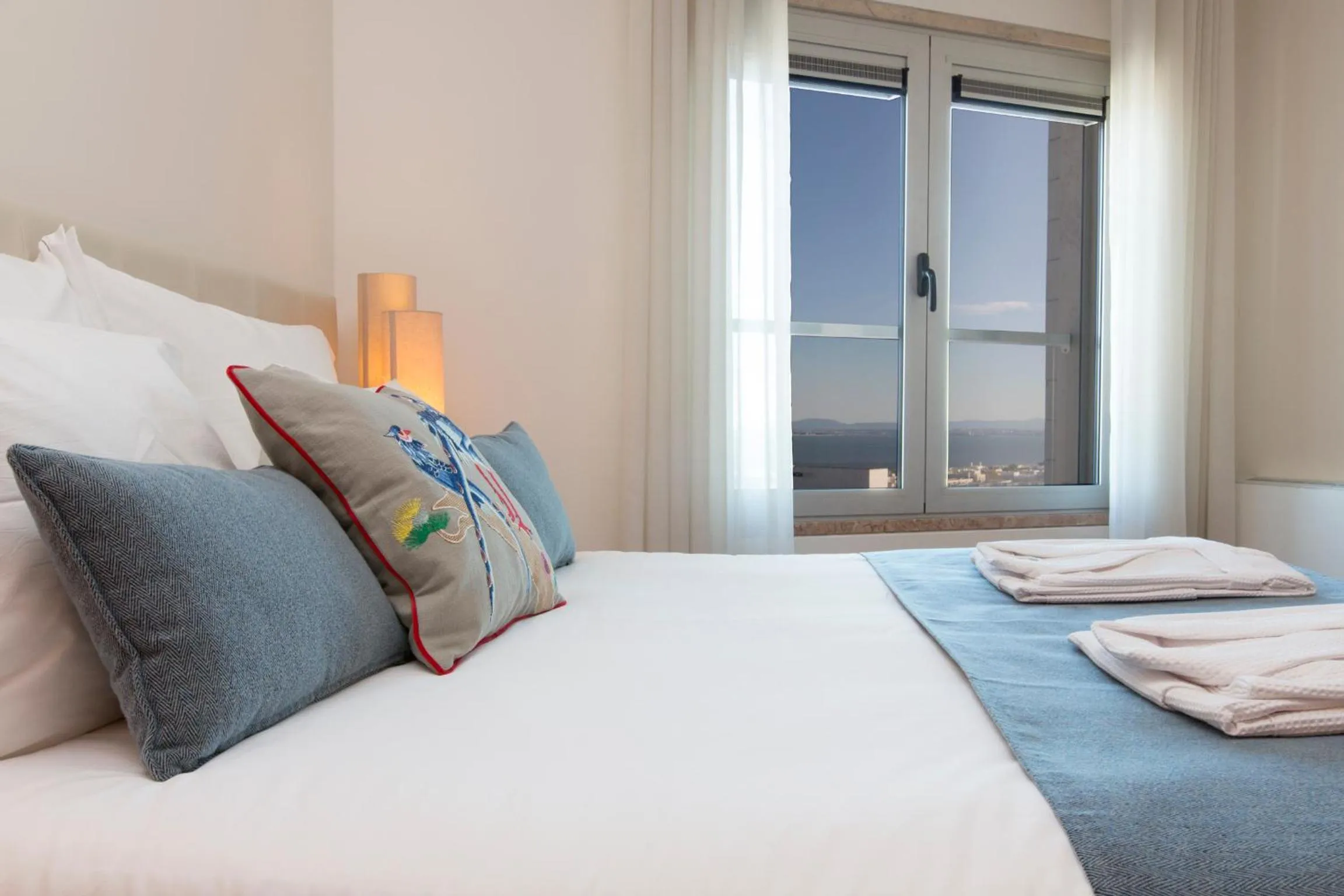 Bedroom, Bed in Oriente 25 Apartments by APT IIN - Parque das Nações