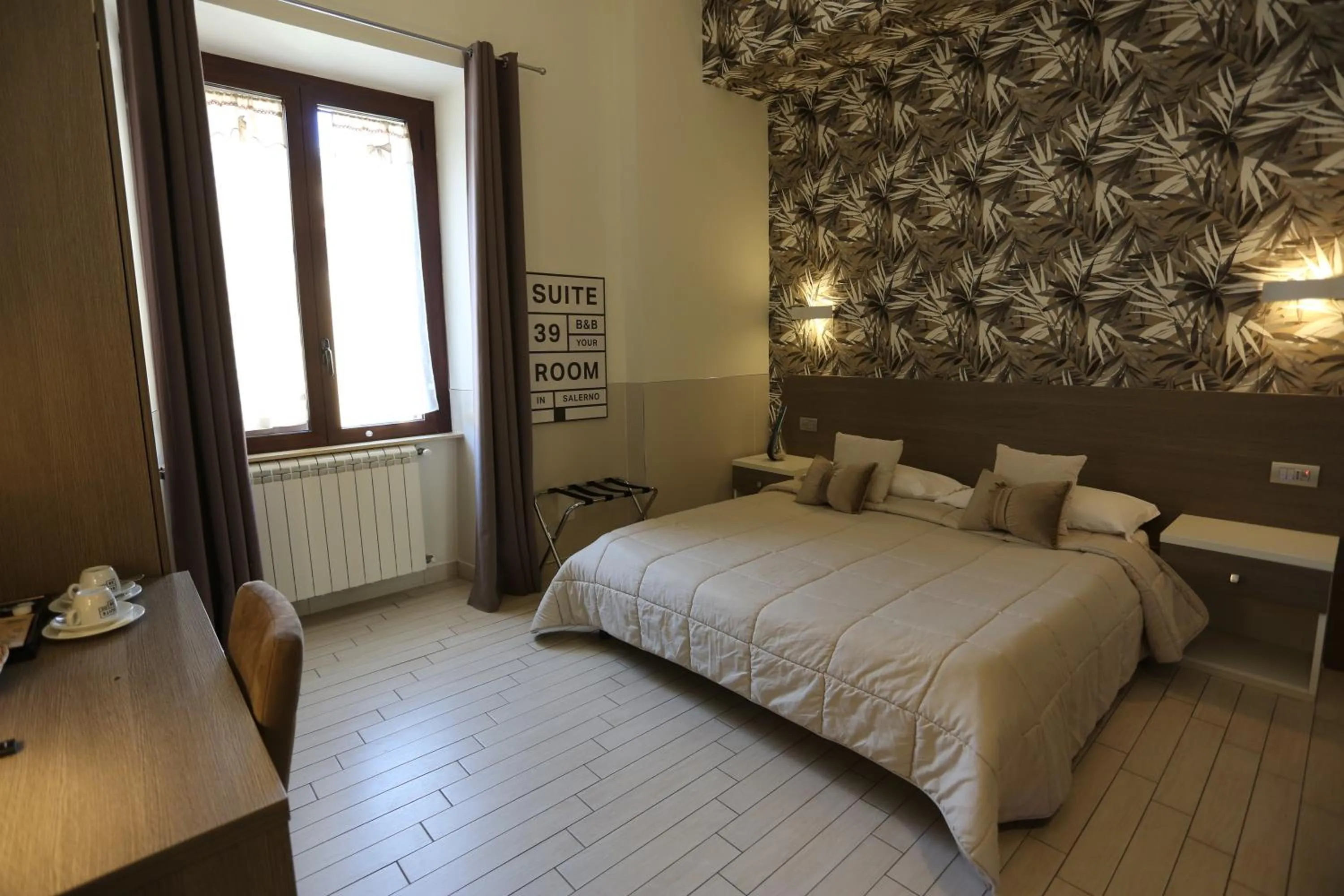 furniture, Bed in Suite 39 B&B