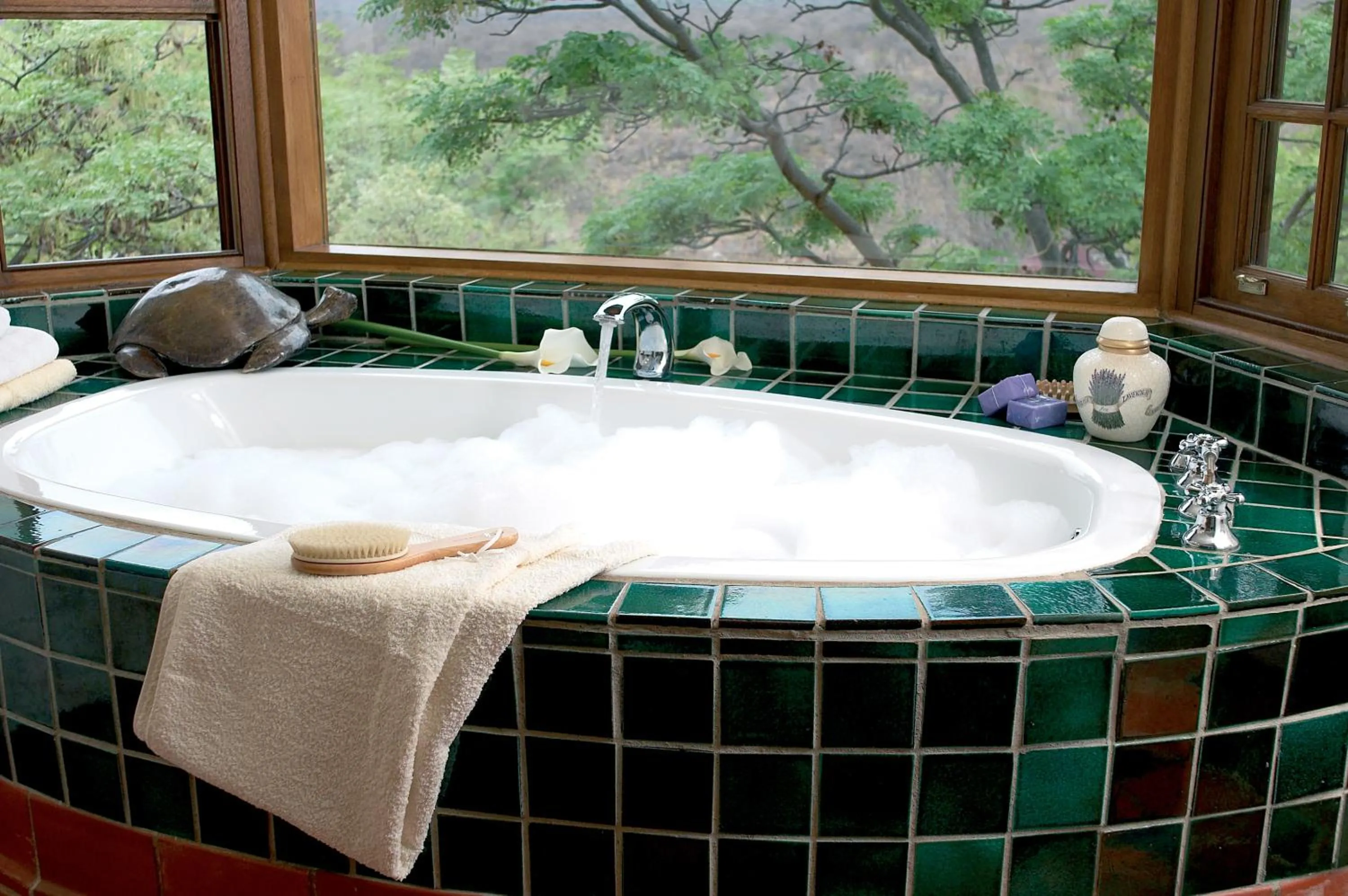 Massage in Jembisa Bush Home