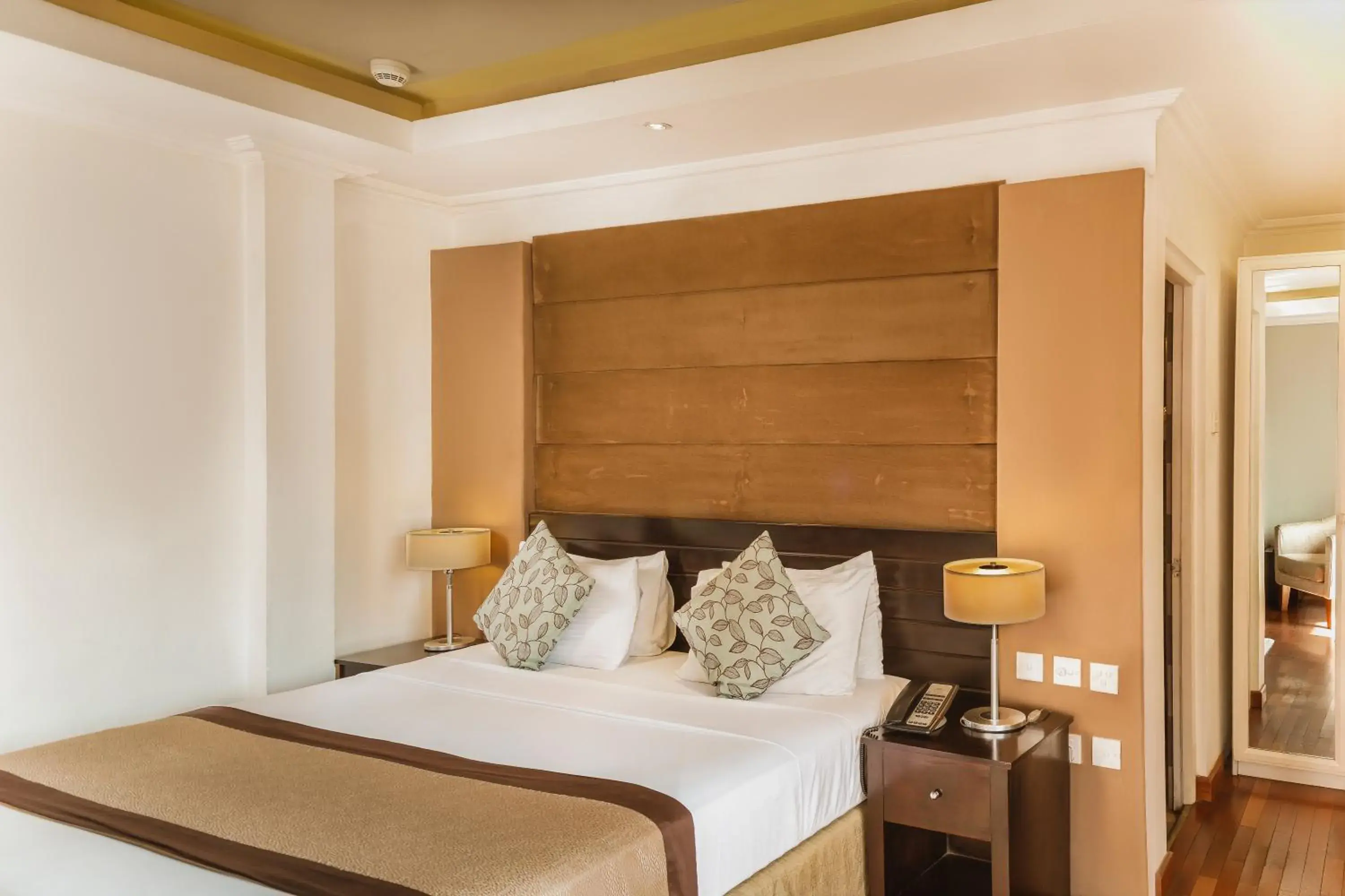 Bedroom, Bed in Kandy City Hotel by Earl's Bedroom, Bed in Kandy City Hotel by Earl's