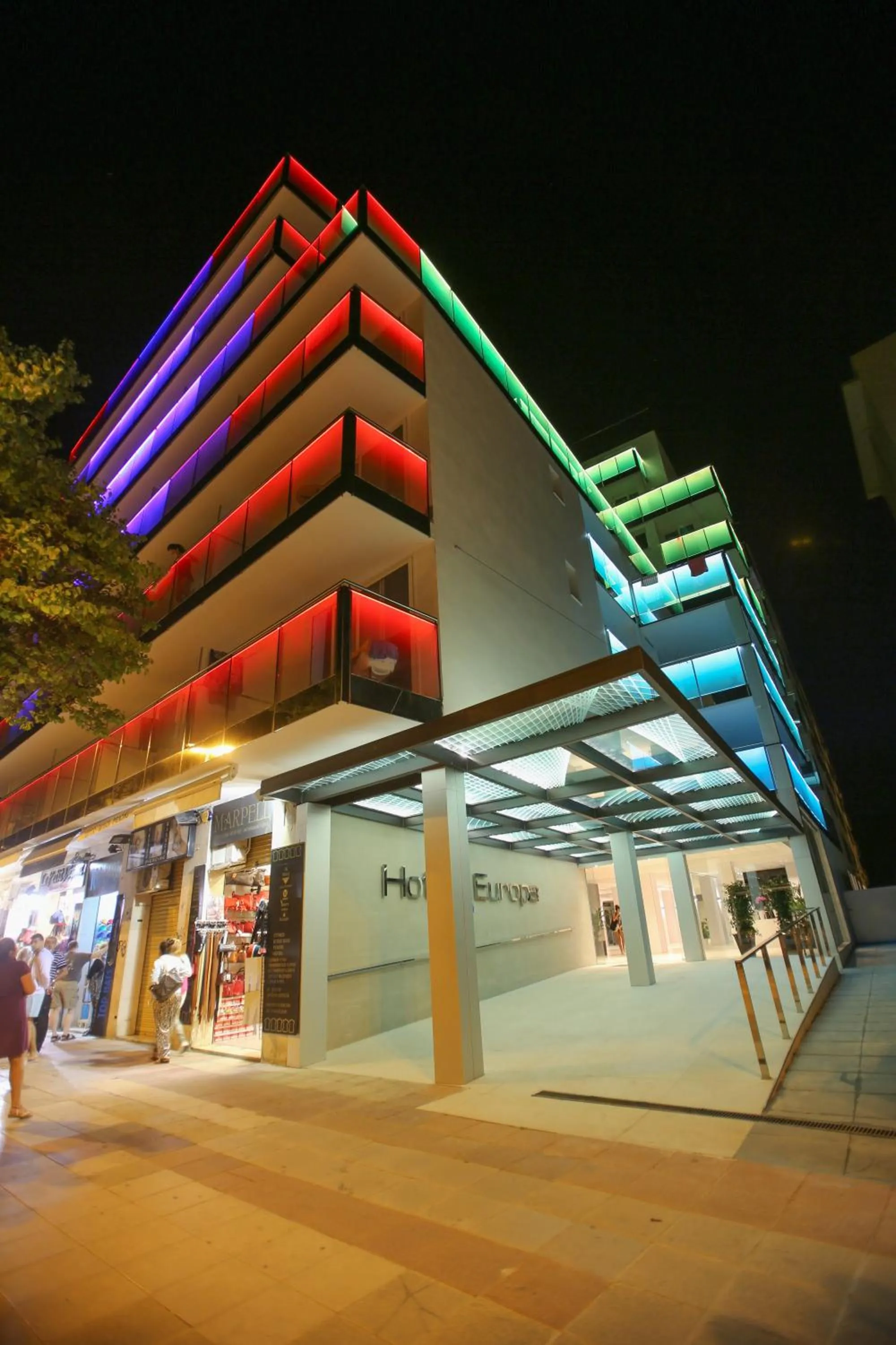 Facade/entrance in Hotel Europa Splash & Spa