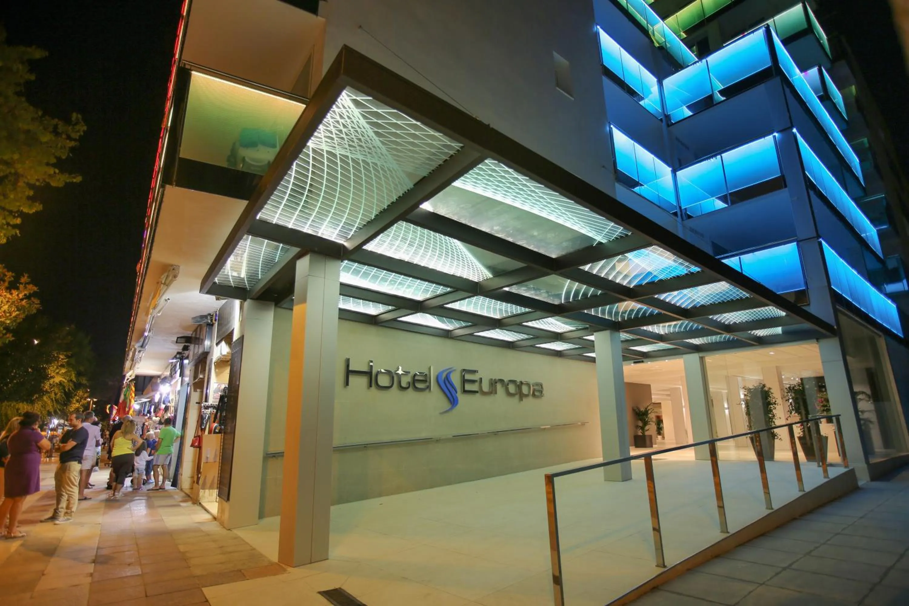 Facade/entrance in Hotel Europa Splash & Spa