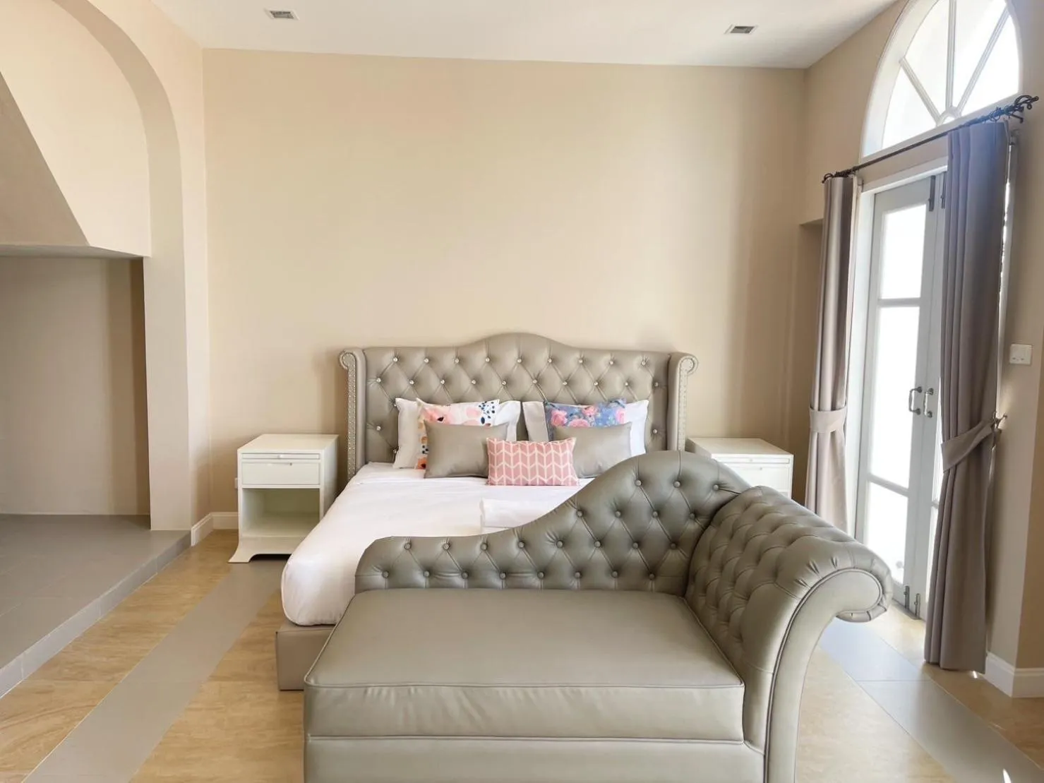 Bed in Villa Primo Eyrie Khaoyai near Toscana