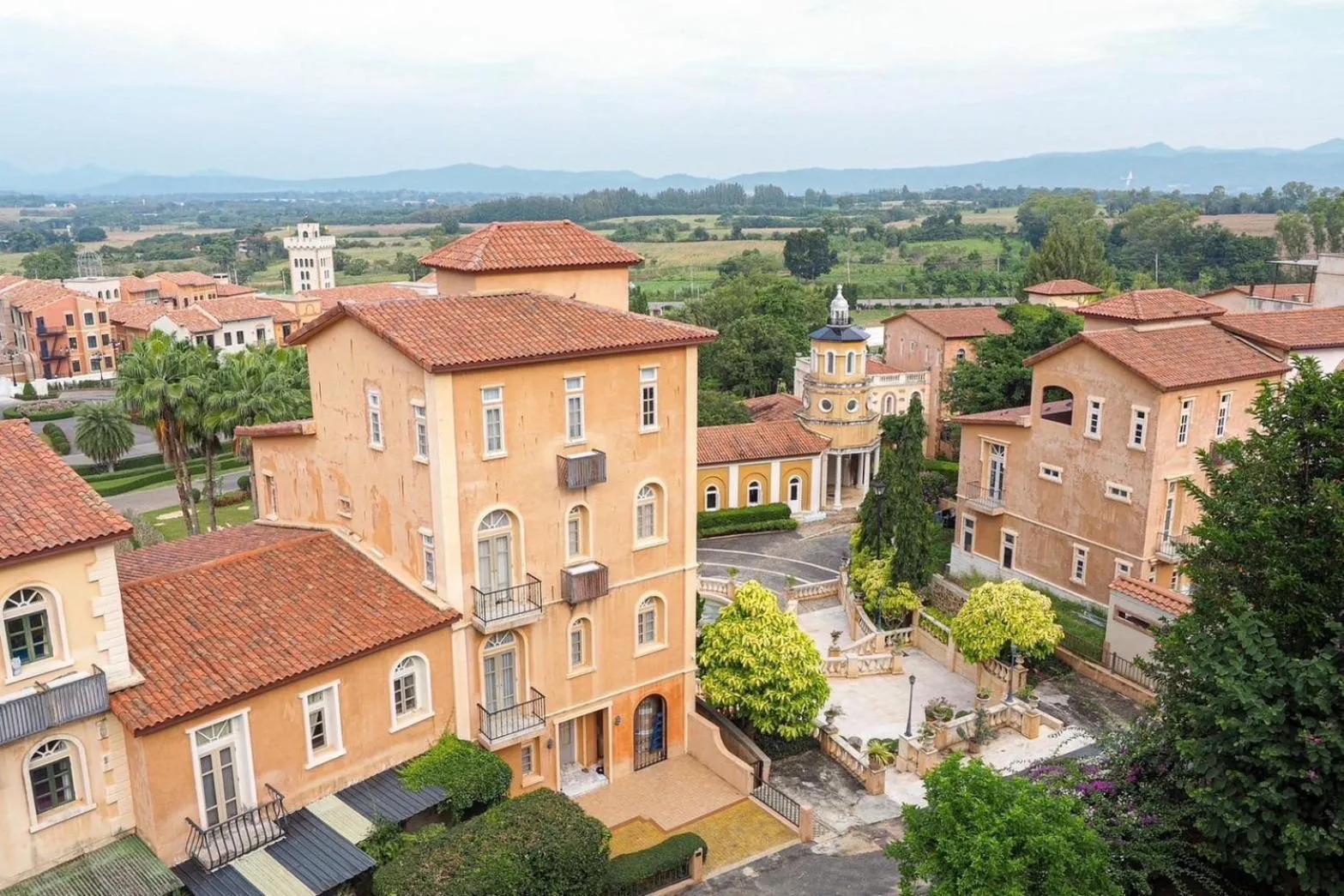 Villa Primo Eyrie Khaoyai near Toscana