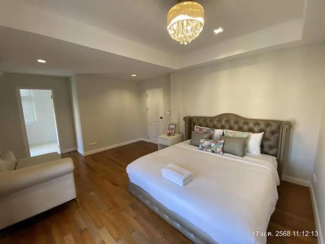 Bed in Villa Primo Eyrie Khaoyai near Toscana