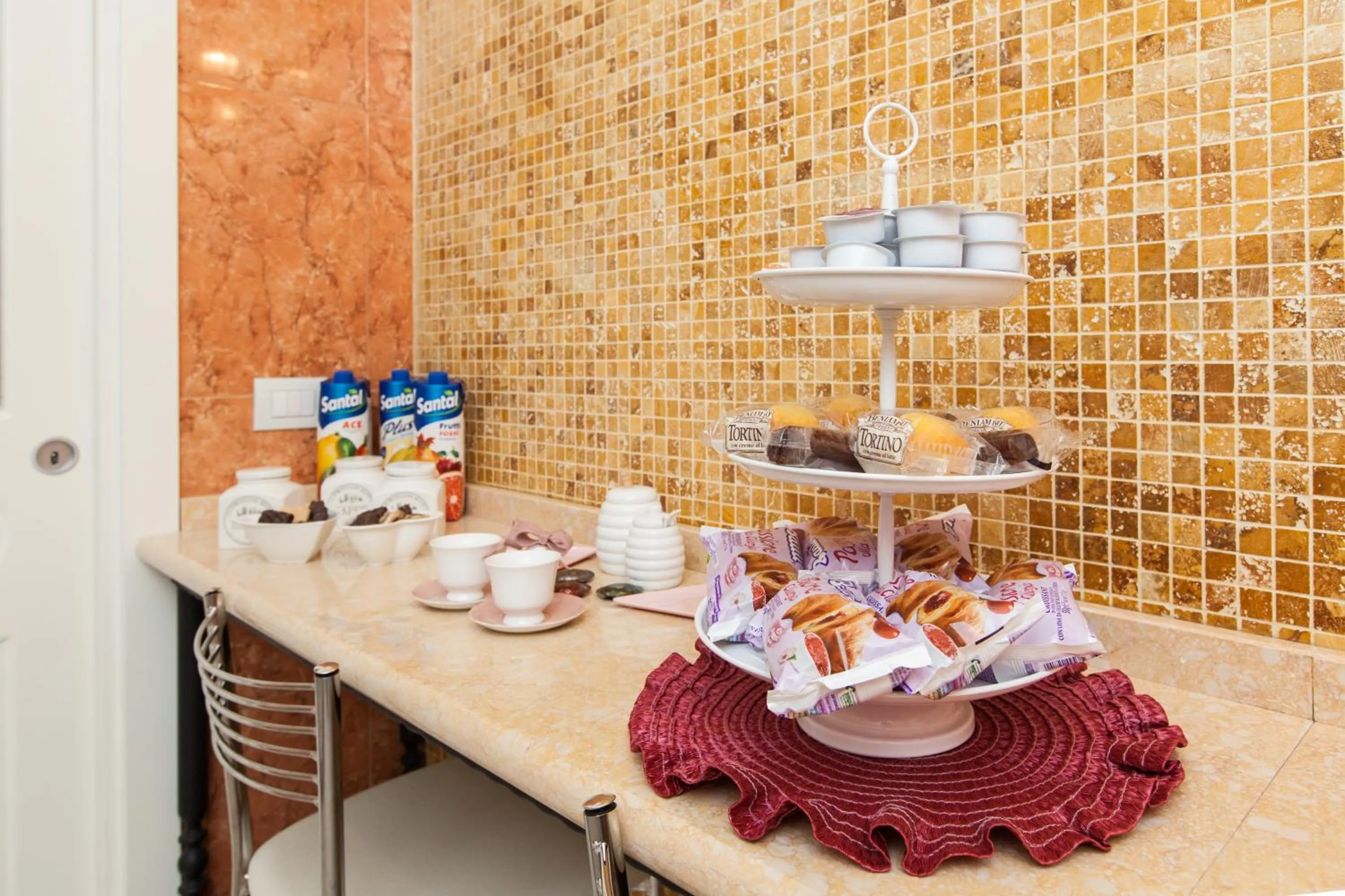 Kitchen or kitchenette in Impero Vaticano San Pietro