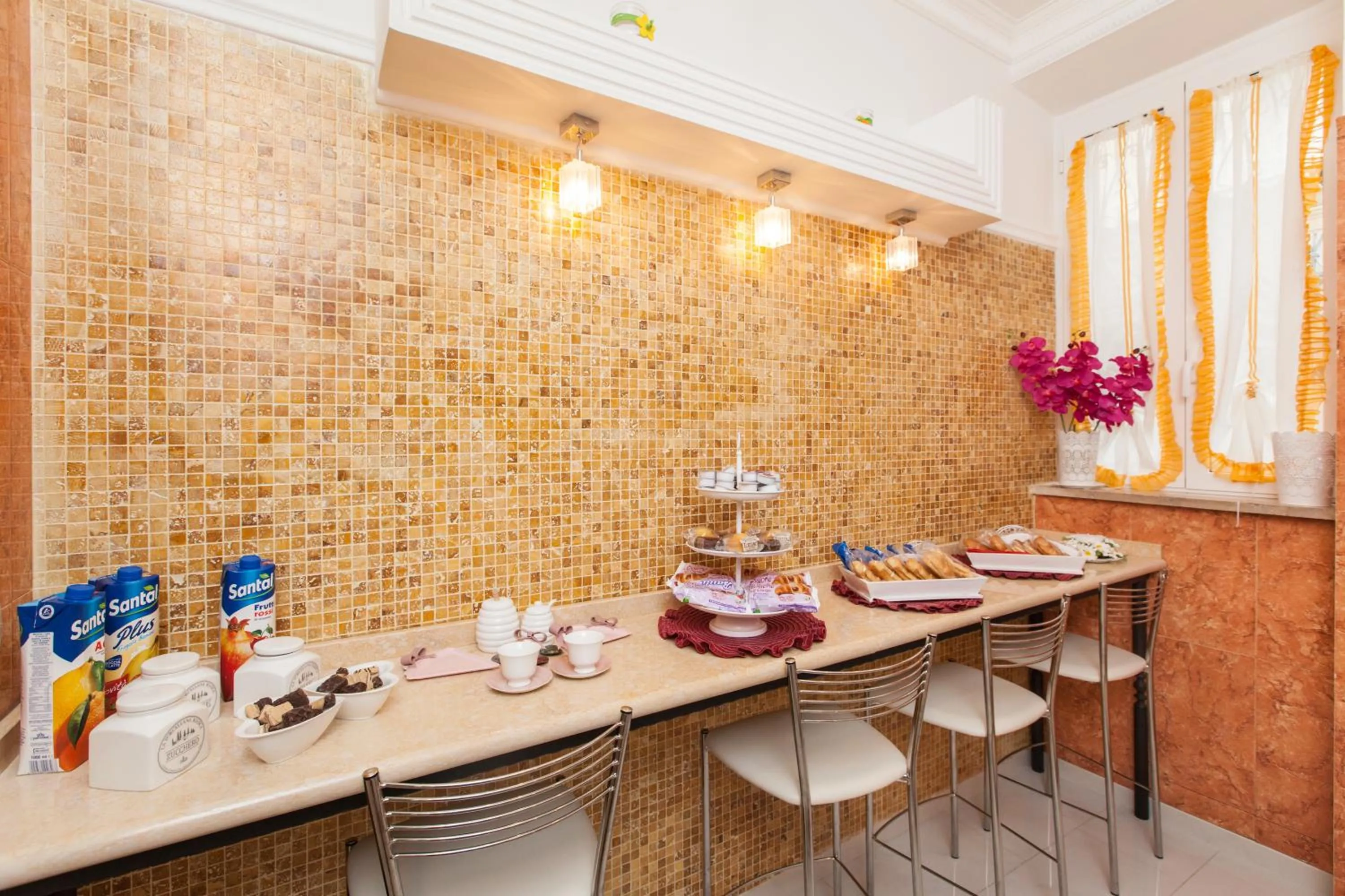 Kitchen or kitchenette in Impero Vaticano San Pietro