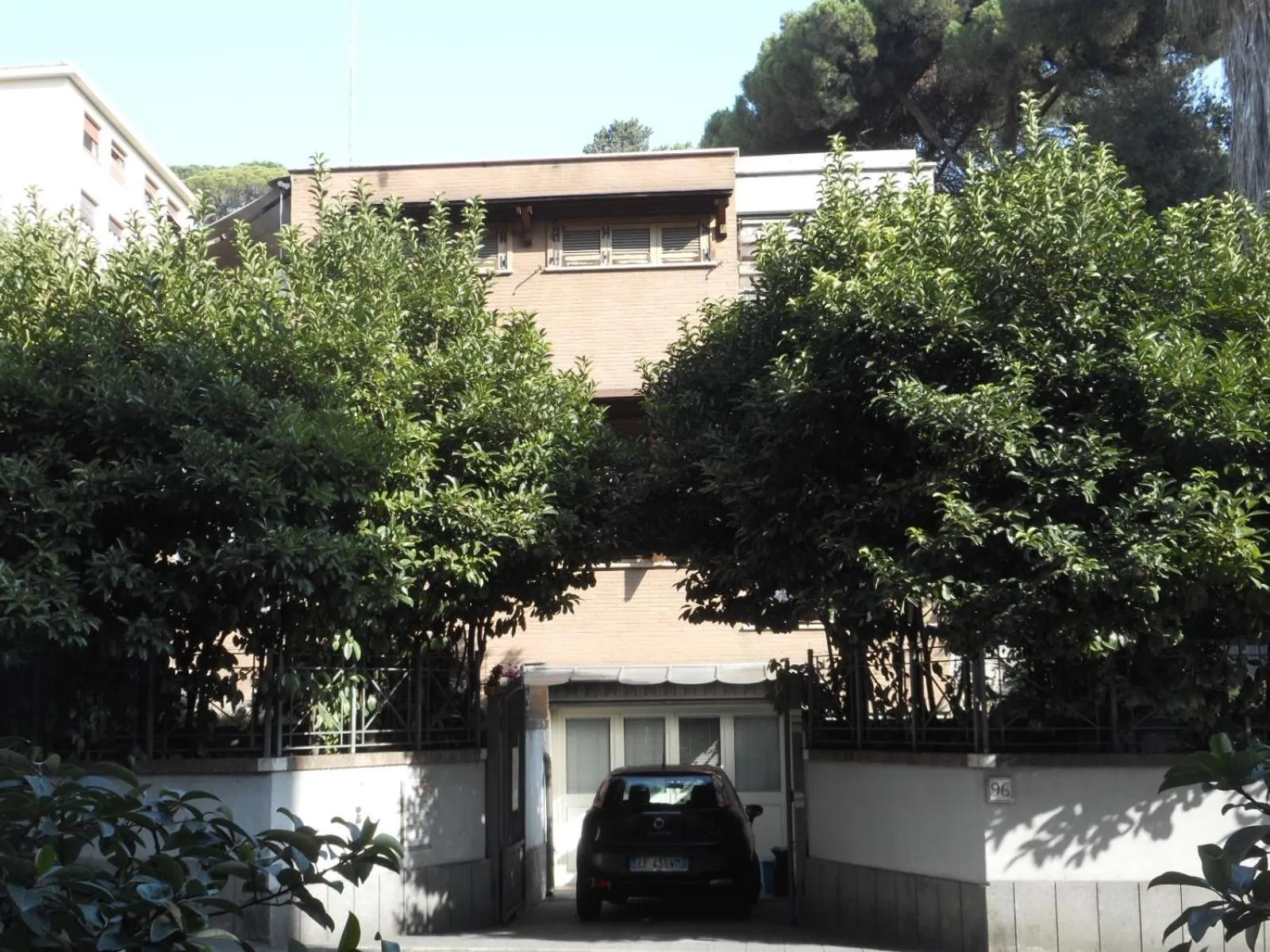Property building in Impero Vaticano San Pietro
