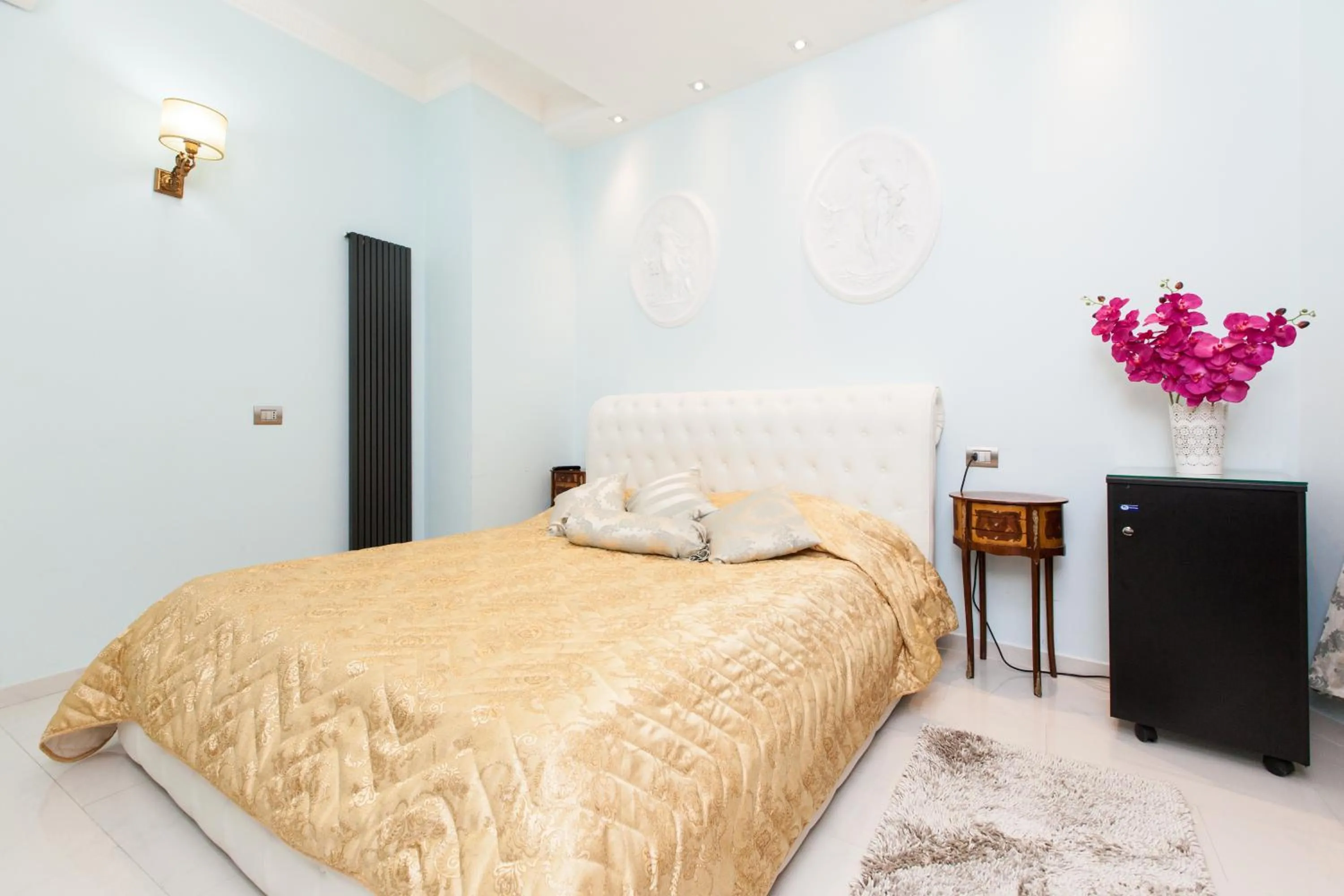 Photo of the whole room, Bed in Impero Vaticano San Pietro