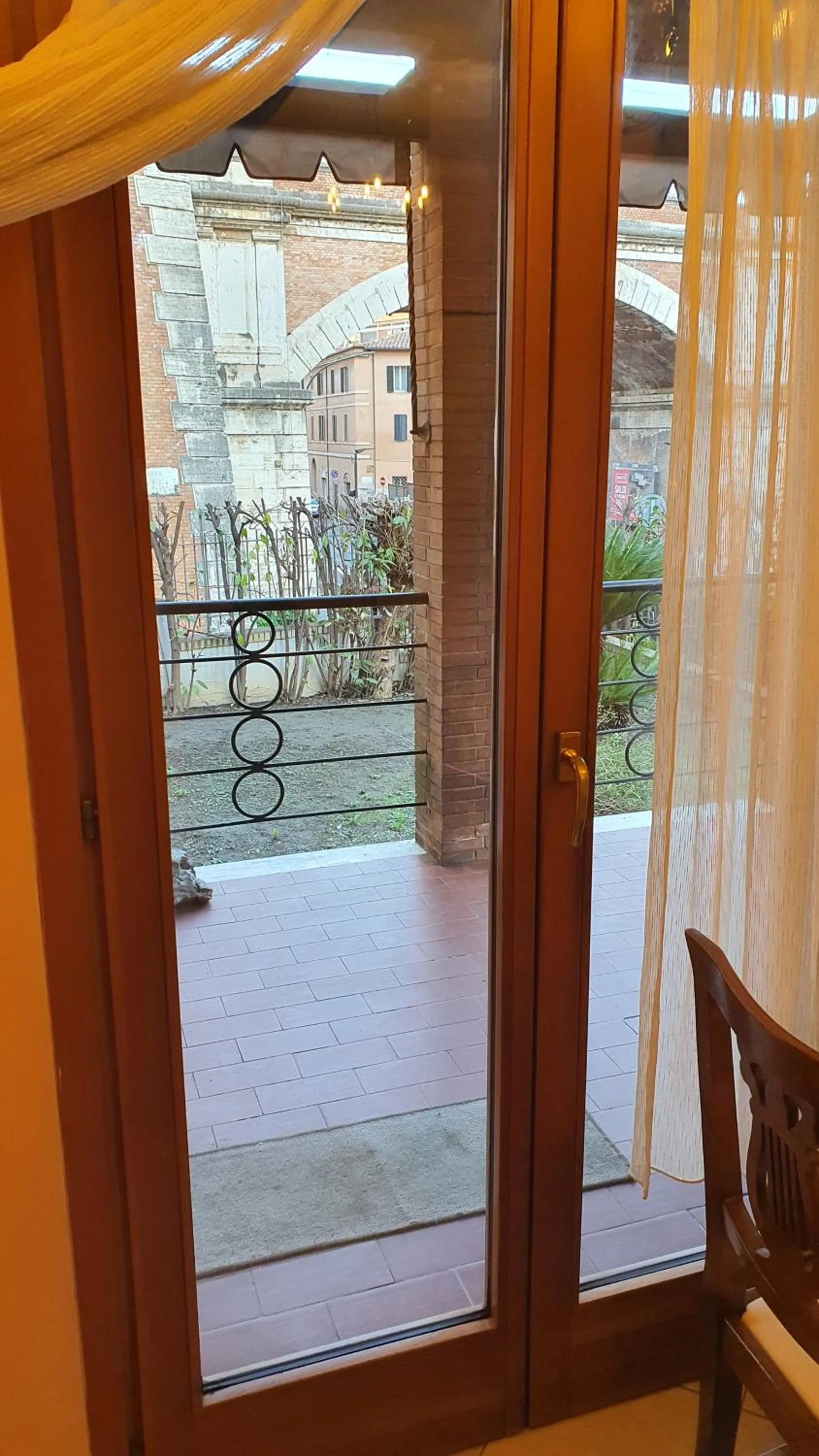 Bird's eye view in Impero Vaticano San Pietro