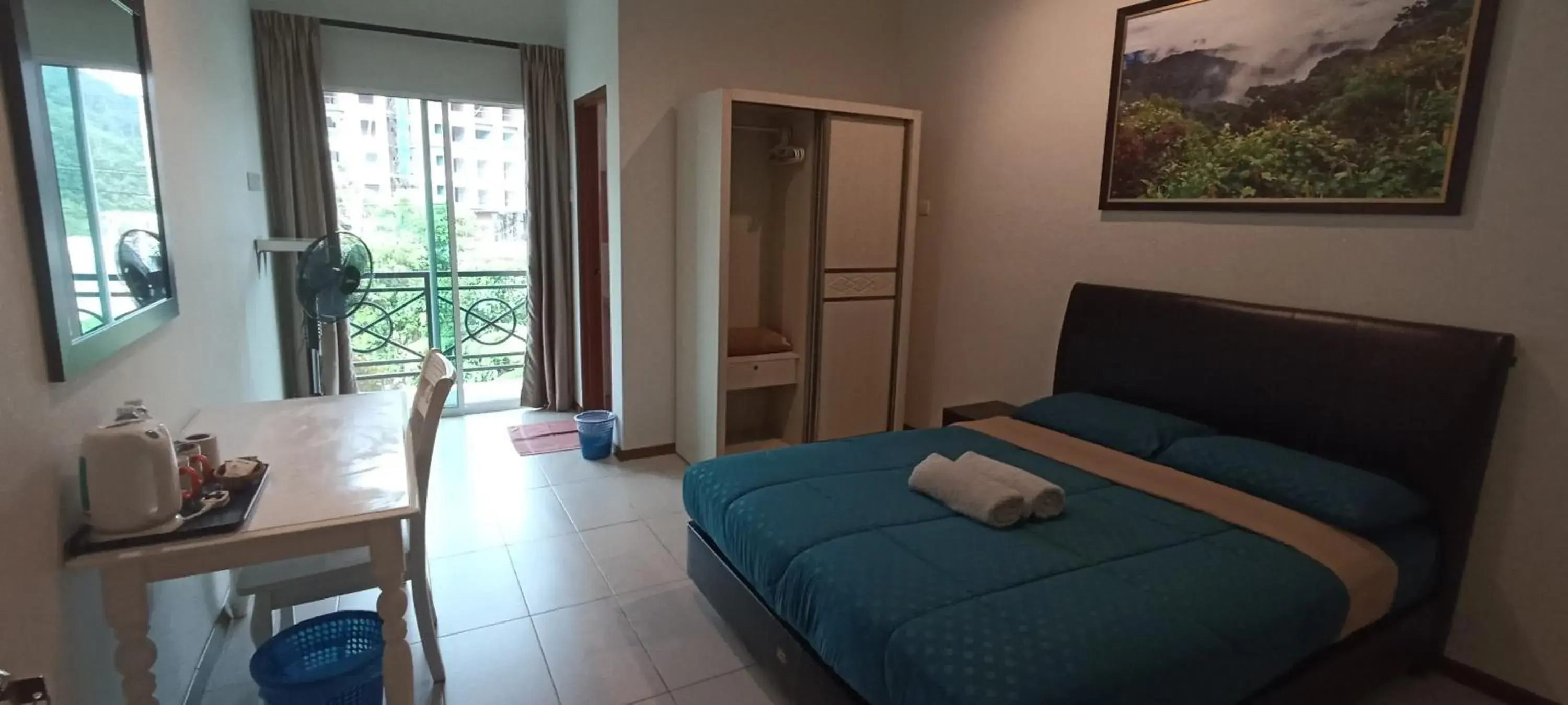 Bed in Rovers Inn Guesthouse - Age 11 And Above Only Bed in Rovers Inn Guesthouse - Age 11 And Above Only