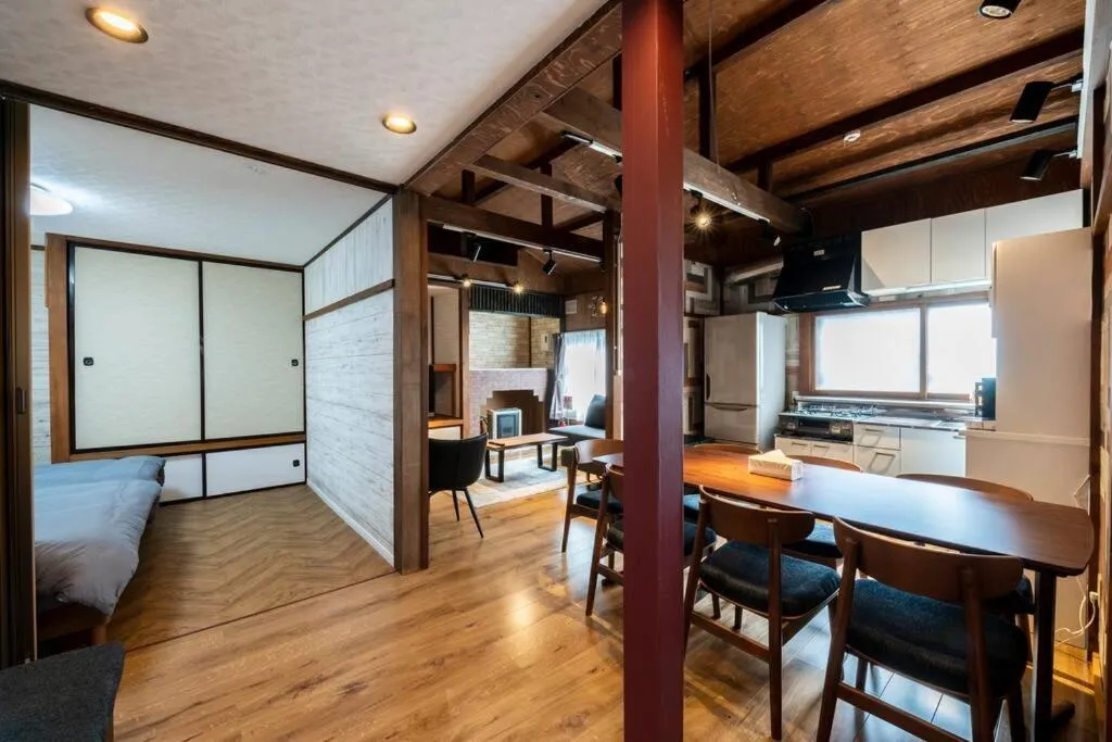Dining area in YADOt Inn OTARU