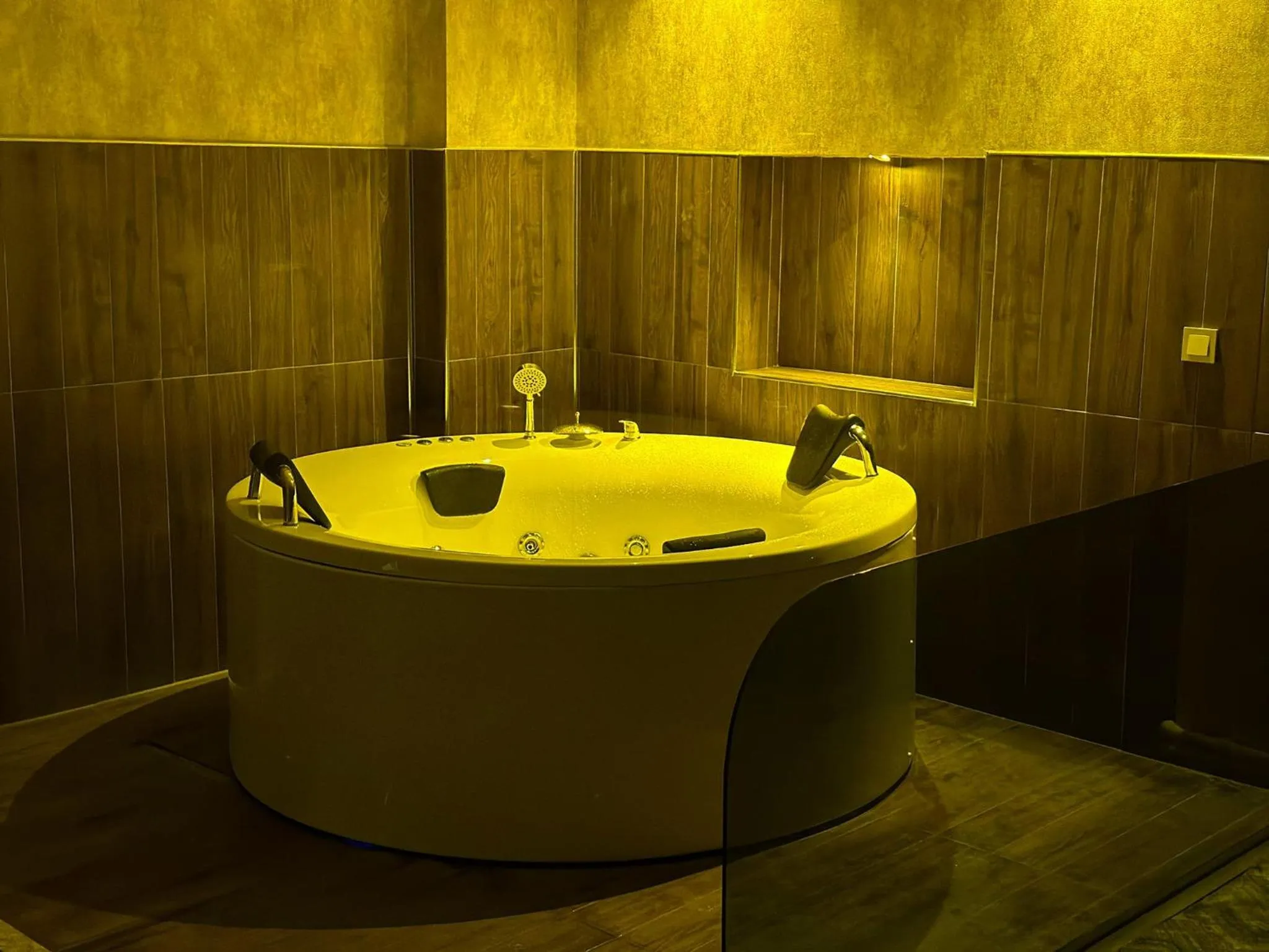 Hot Tub in ÇANKAYA SUIT HOTEL