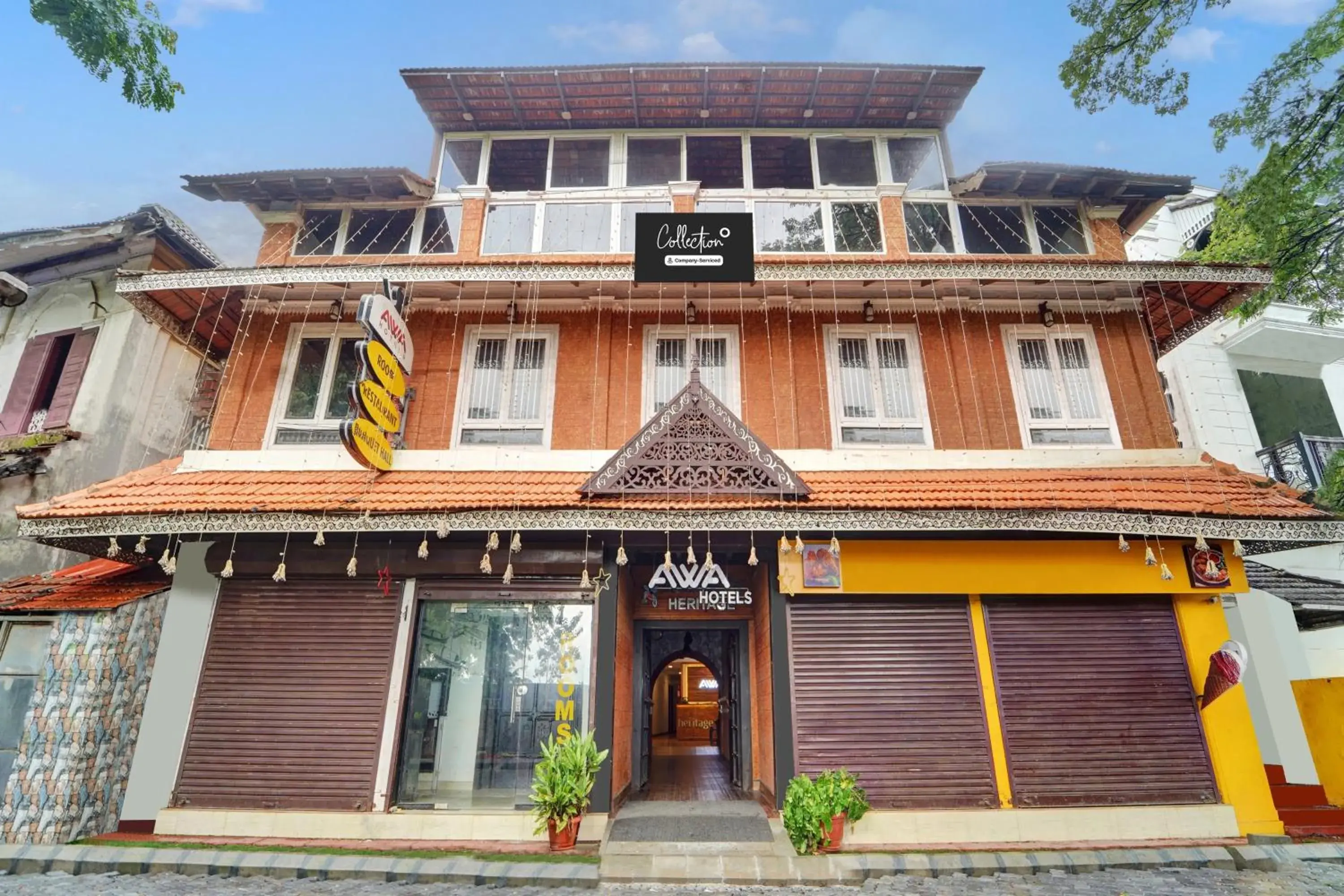 Facade/entrance in Super Collection O Calvathy Road Near Fort Kochi Facade/entrance in Super Collection O Calvathy Road Near Fort Kochi