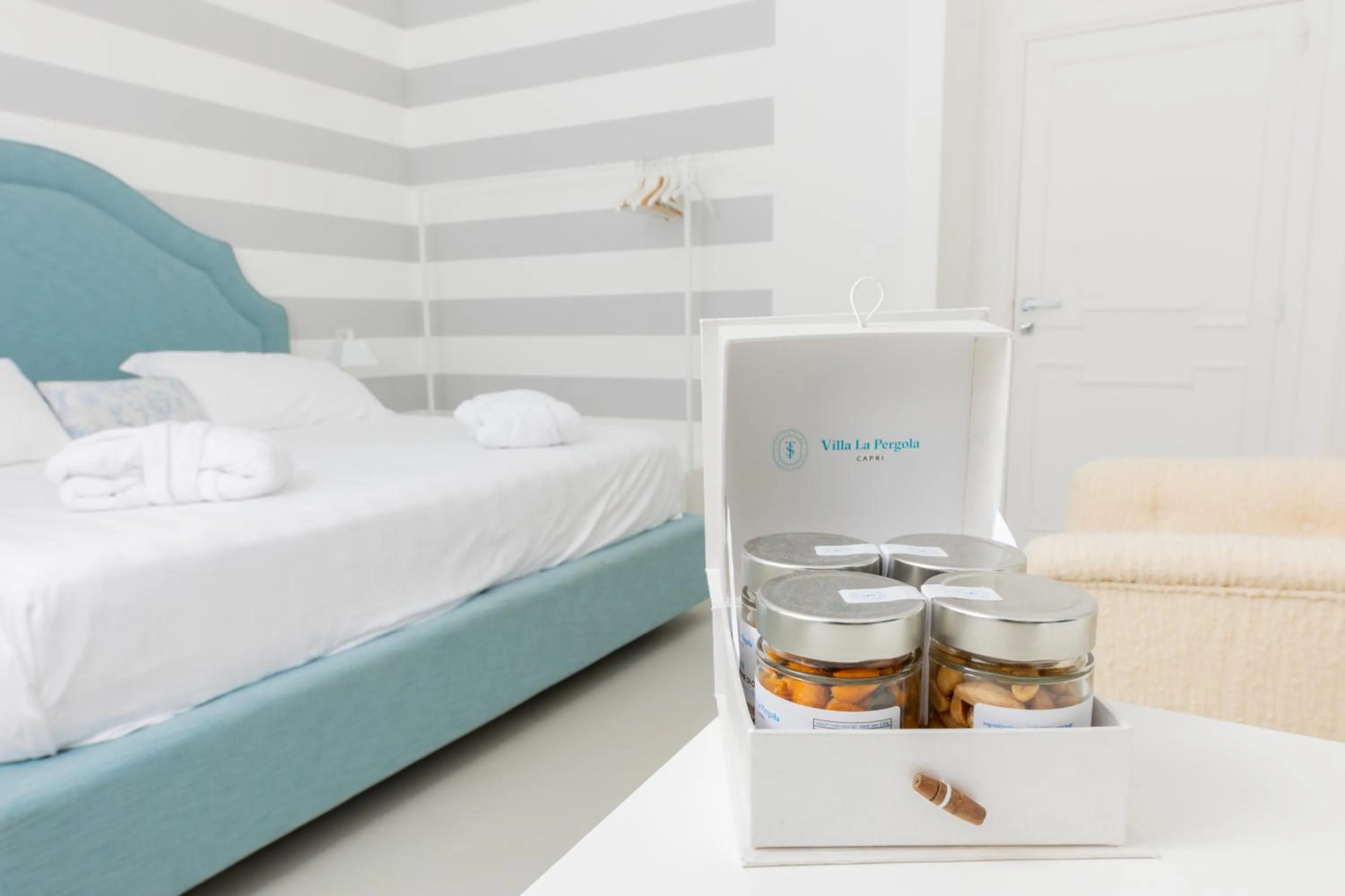 Bedroom in Villa La Pergola Capri