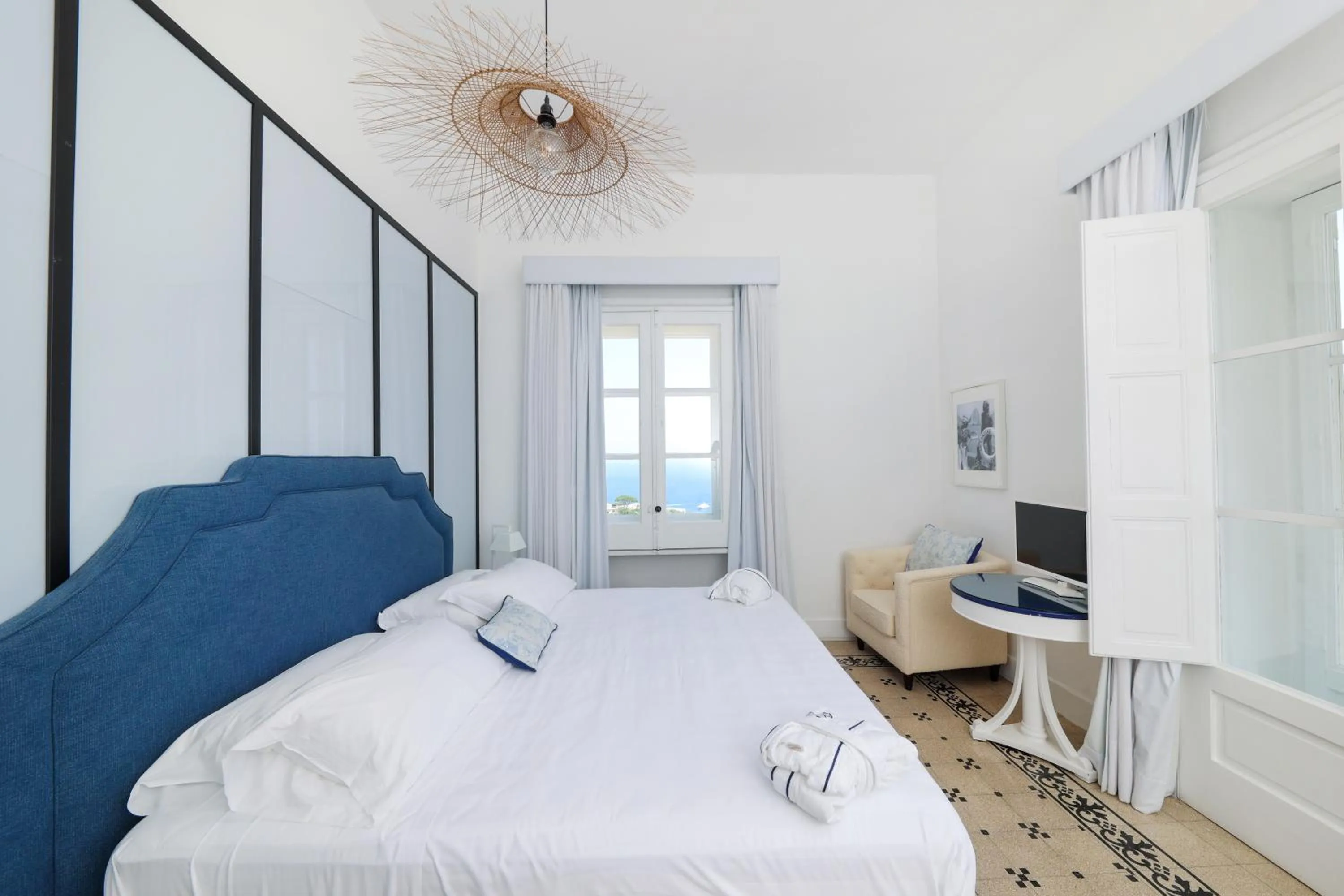 Bedroom in Villa La Pergola Capri