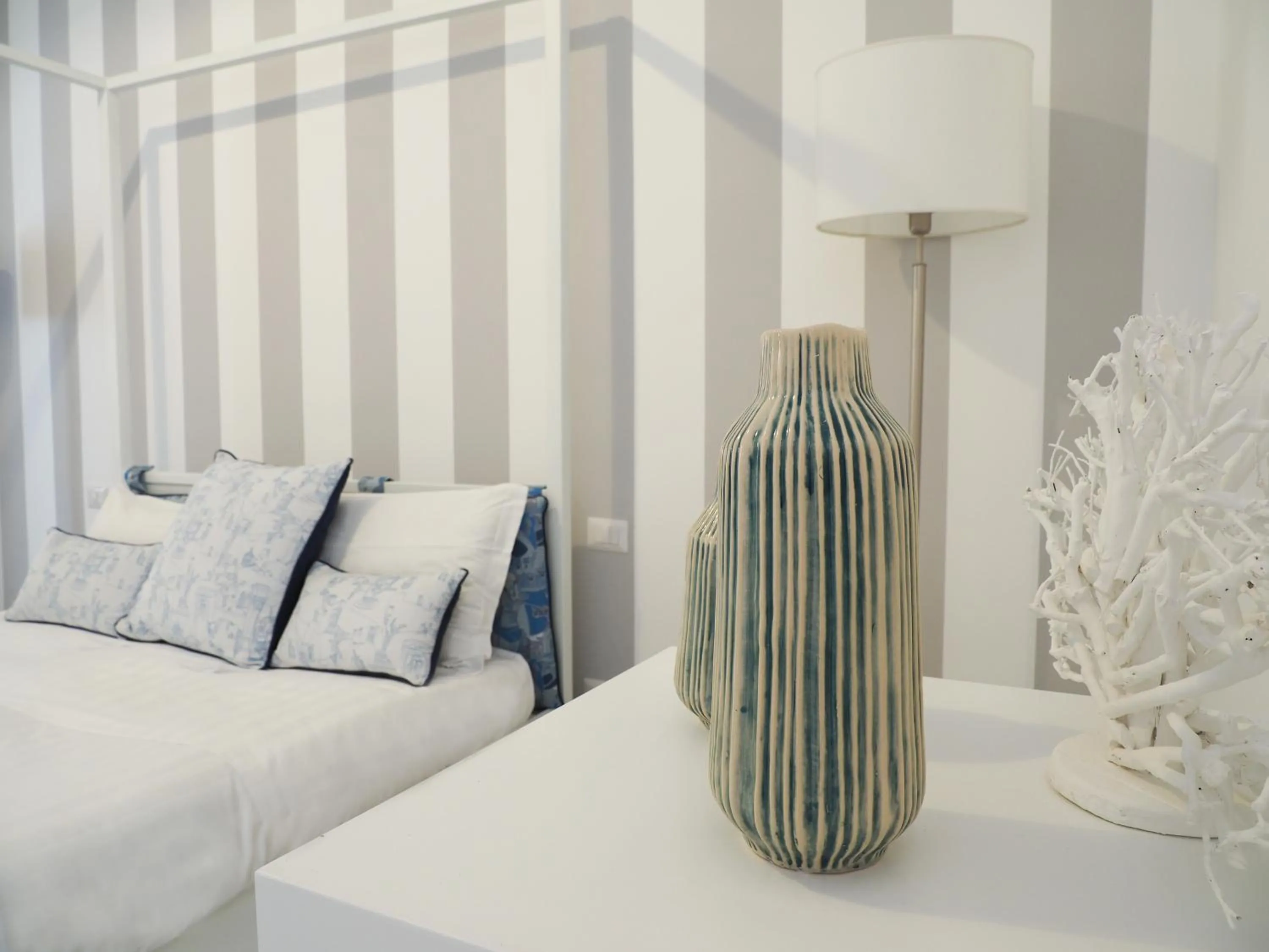 Bed in Villa La Pergola Capri