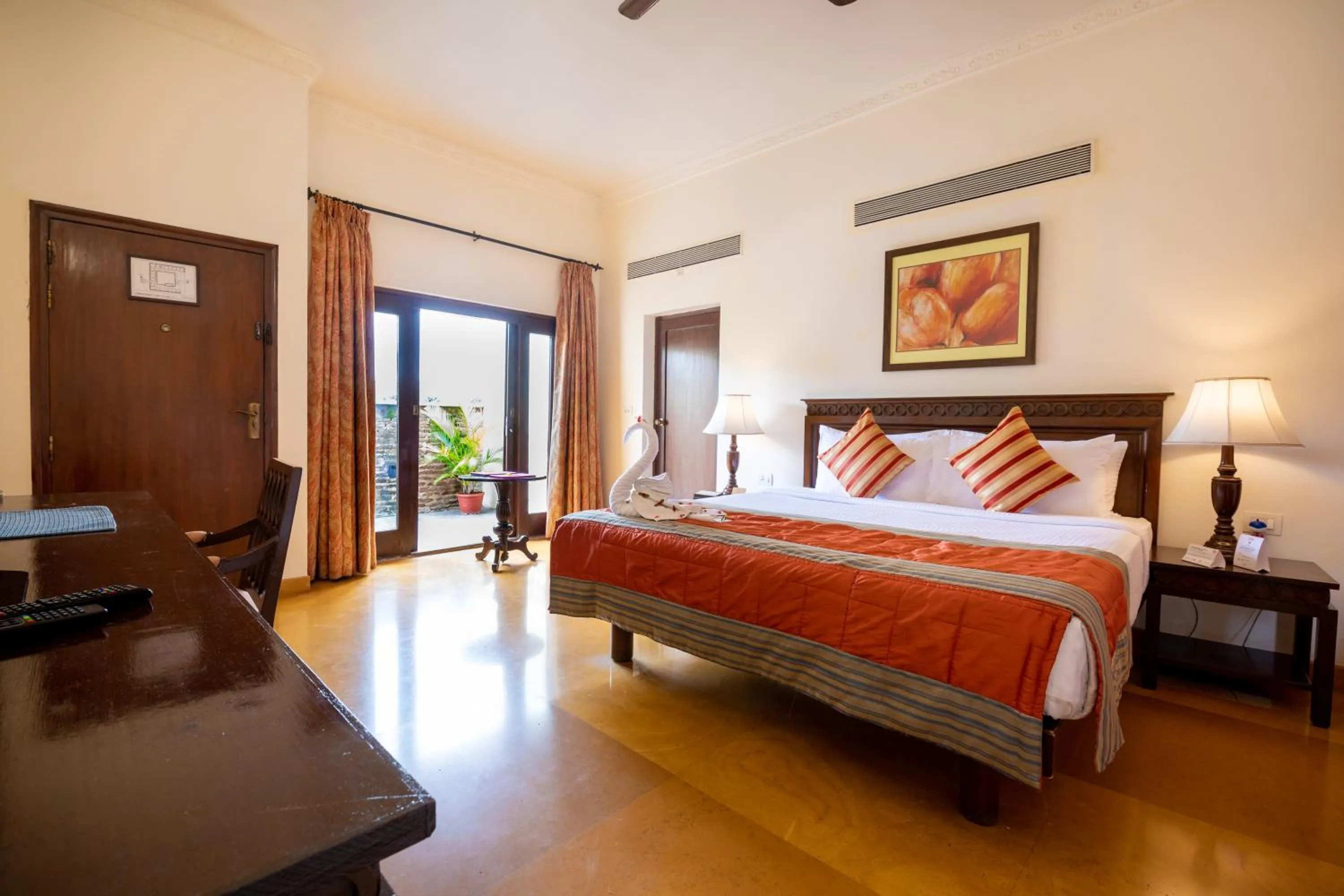 Balcony/Terrace, Bed in Fort JadhavGADH -A GADH Heritage Hotel