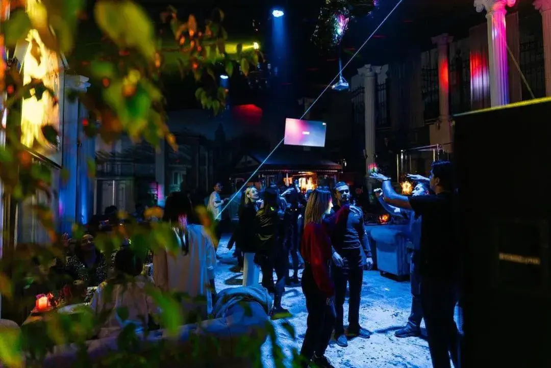 Restaurant/places to eat in Alexander Hotel Restaurant/places to eat in Alexander Hotel