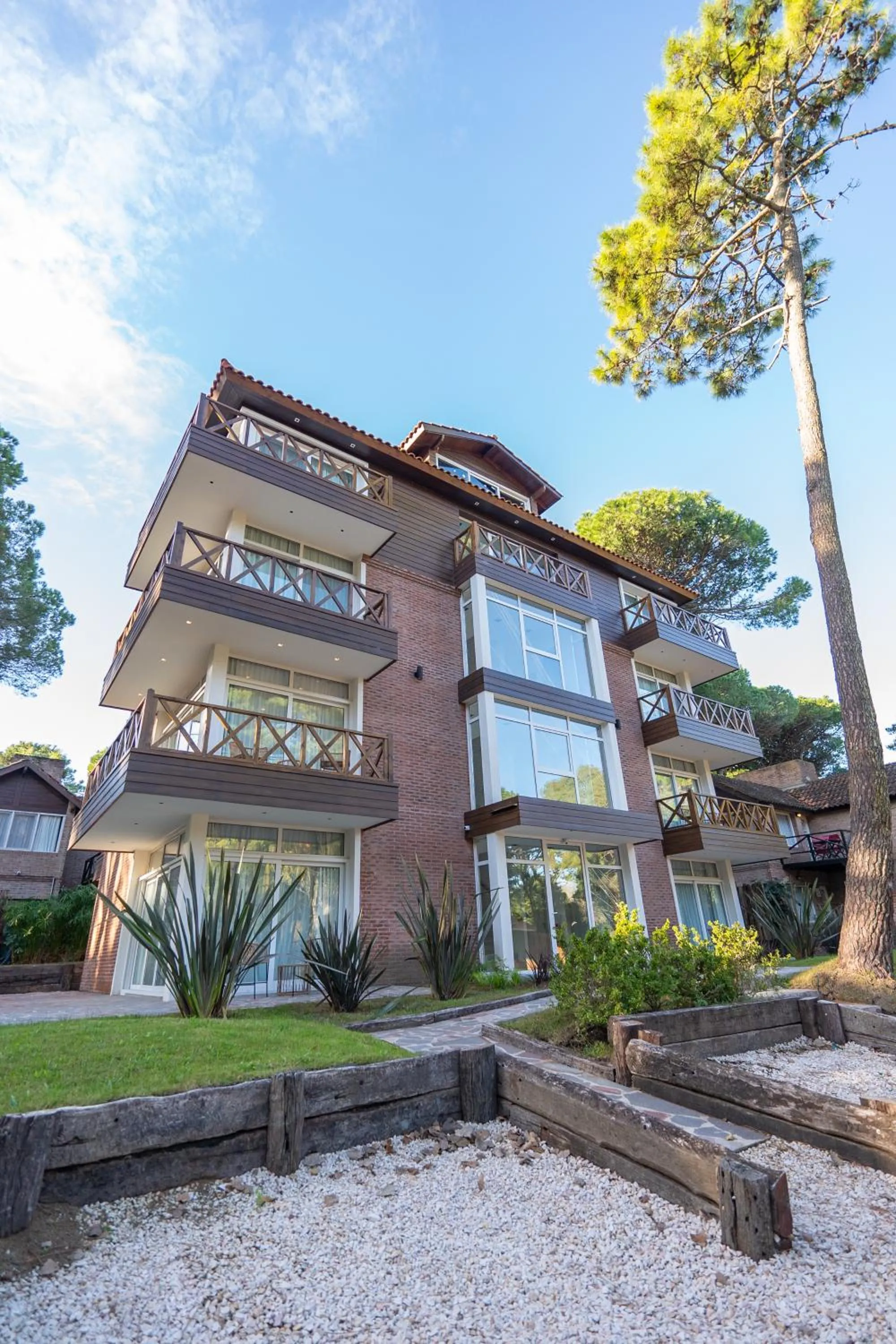 Facade/entrance in Carilo Village Apart Hotel & Spa